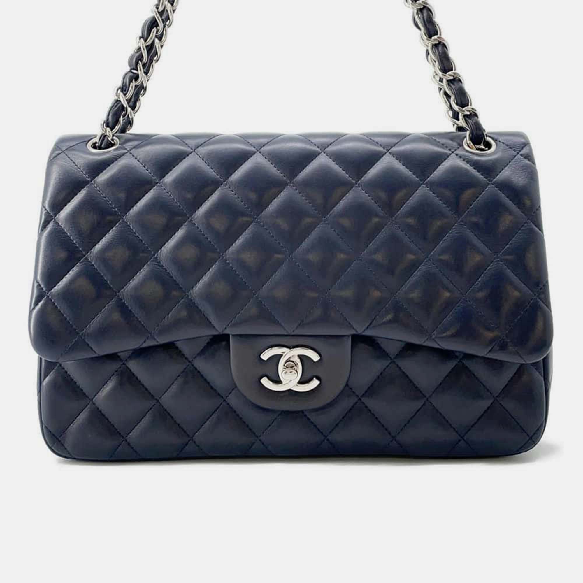 Pre-owned Chanel Navy Blue Leather Medium Classic Double Flap Shoulder Bag