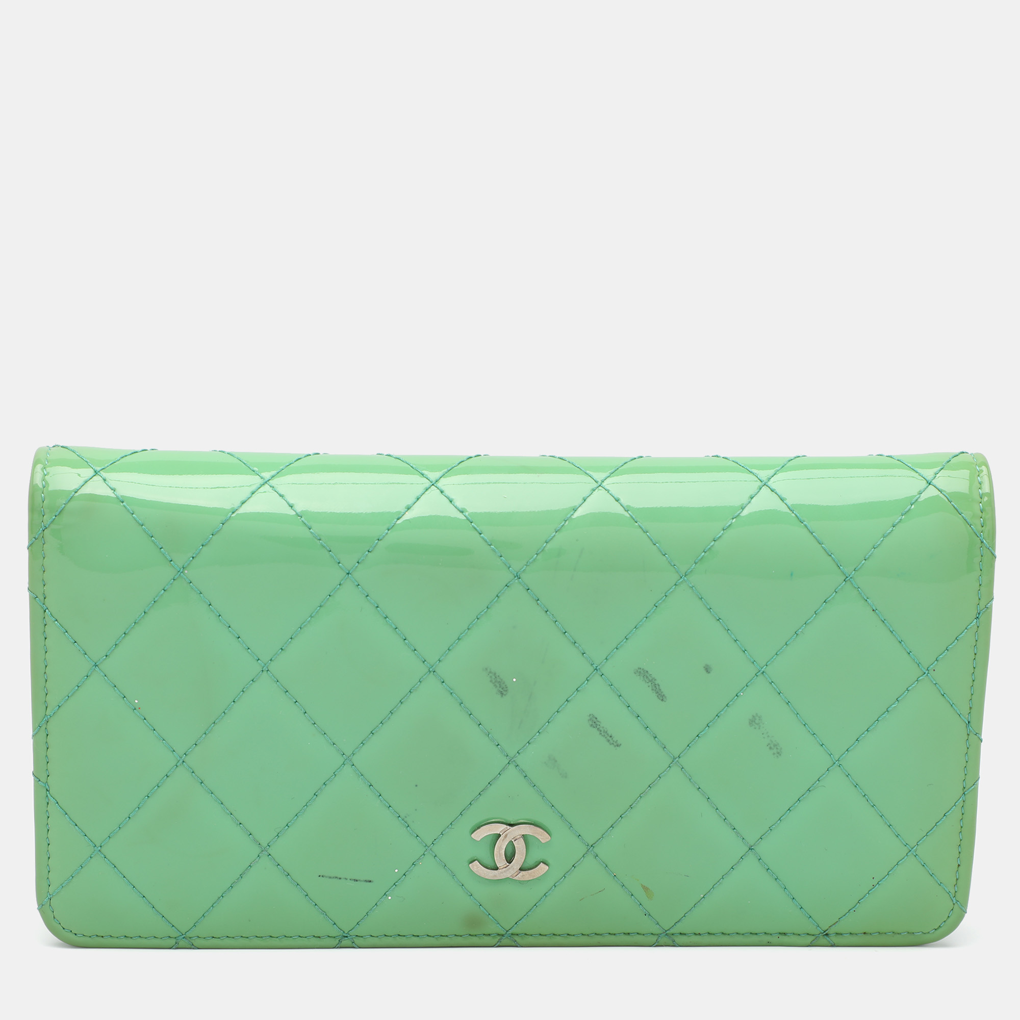 

Chanel Green Quilted Patent Leather CC Flap Continental Wallet