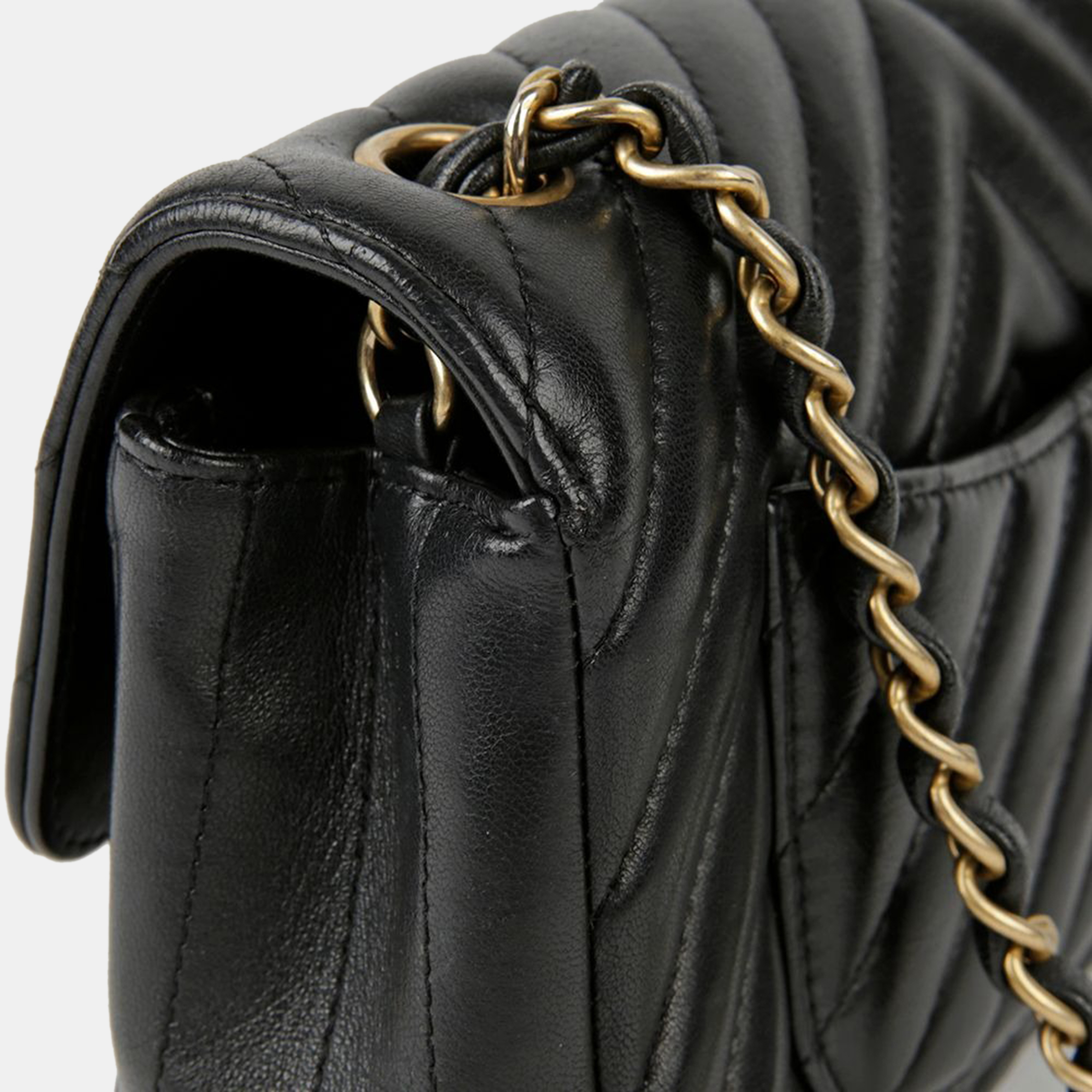 Chanel Black Chevron Lambskin Leather Mini Classic Single Flap Shoulder Bag 