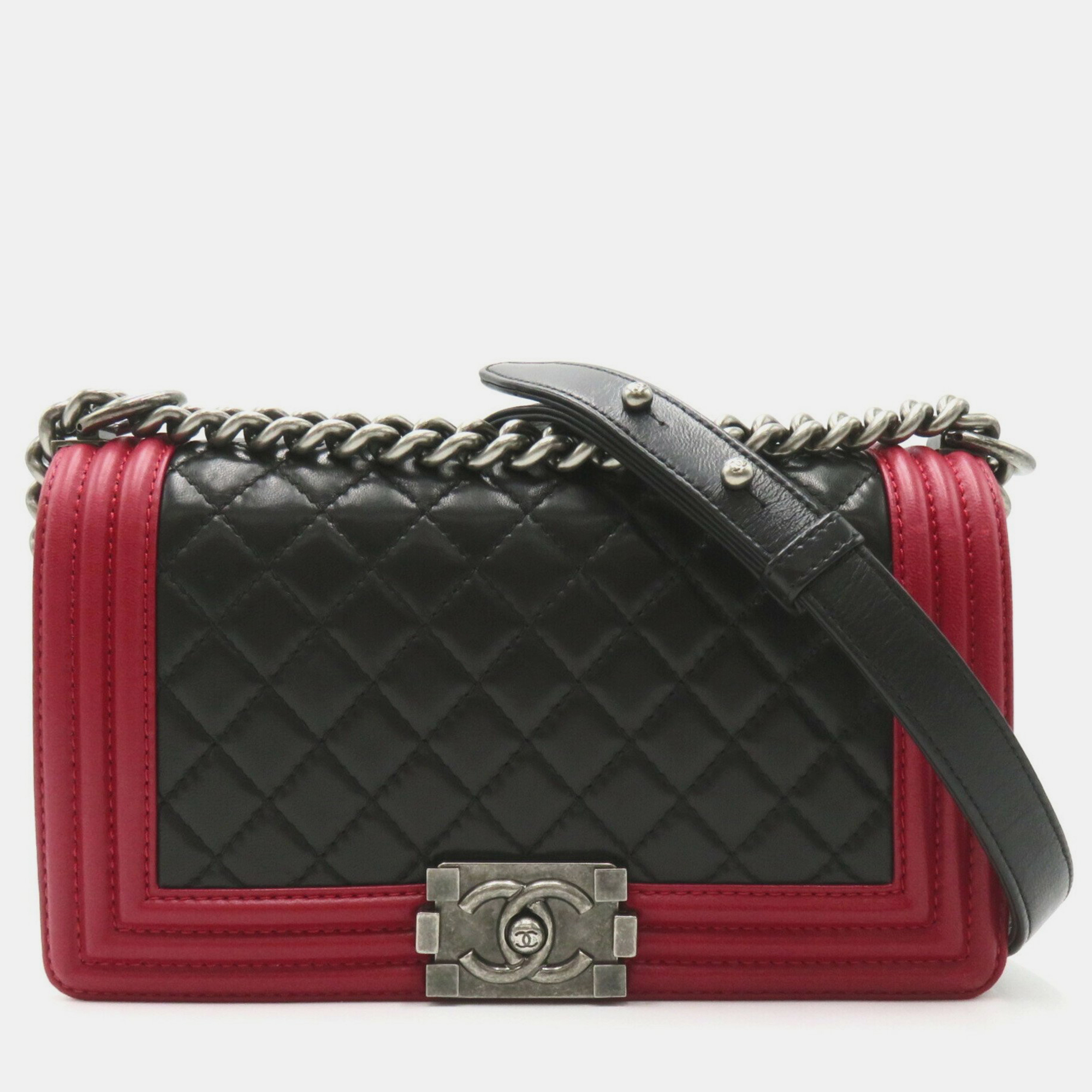 

Chanel Black/Red Lambskin Leather  Boy Shoulder Bag