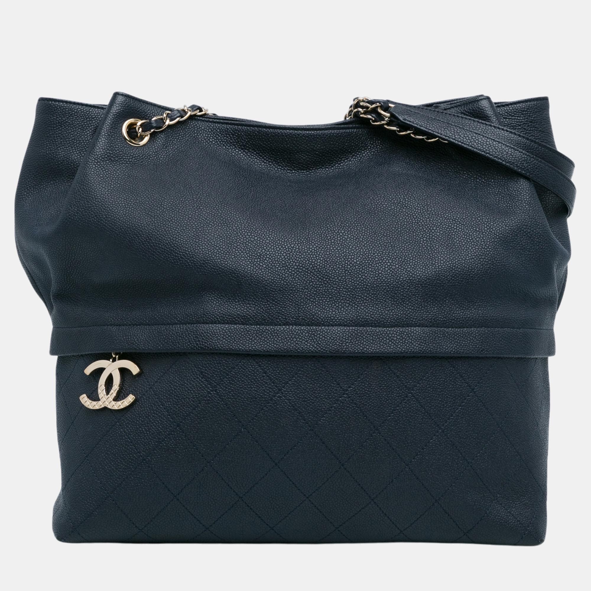 

Chanel Navy Blue Zip and Carry Shopping Tote