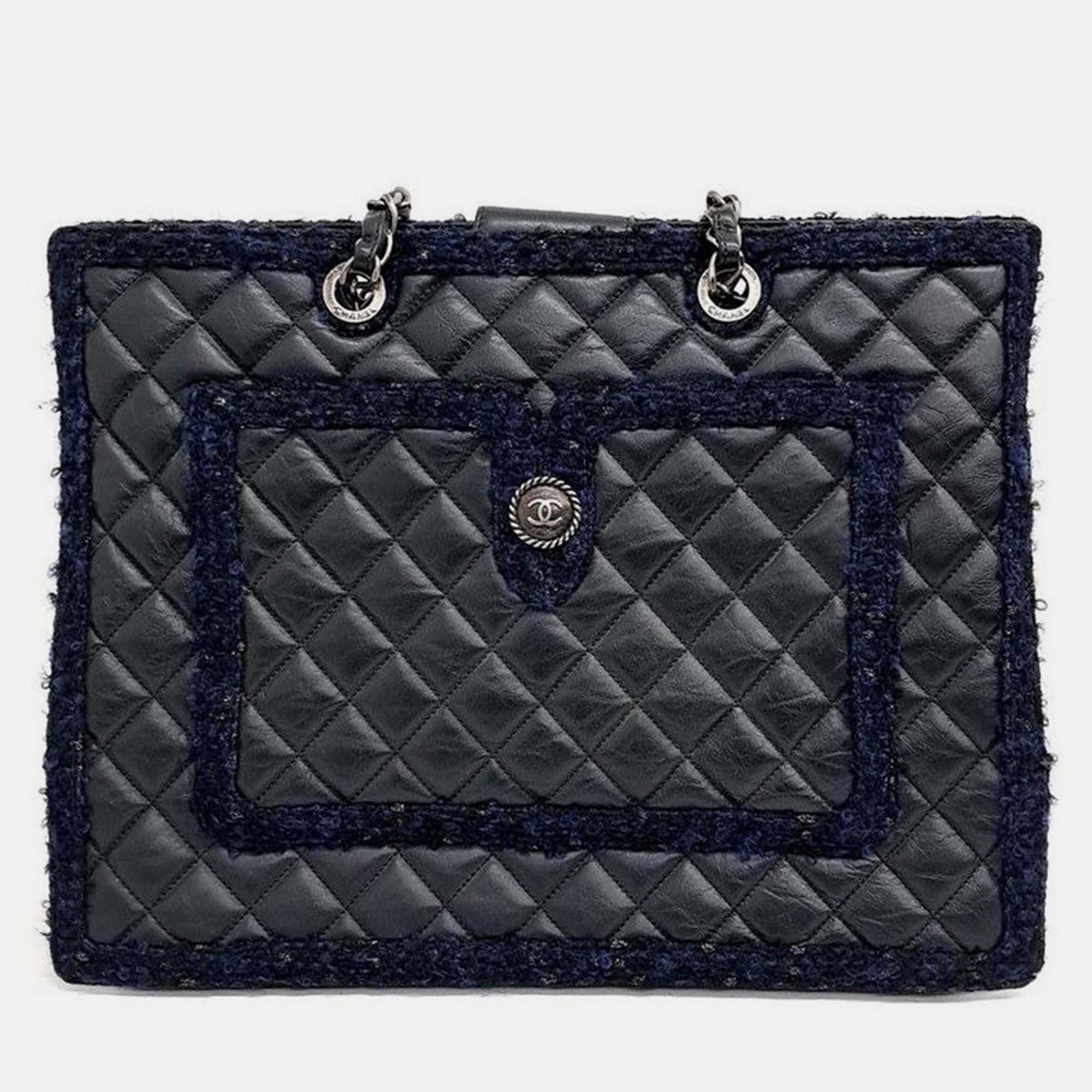 

Chanel tweed shoulder bag, Black