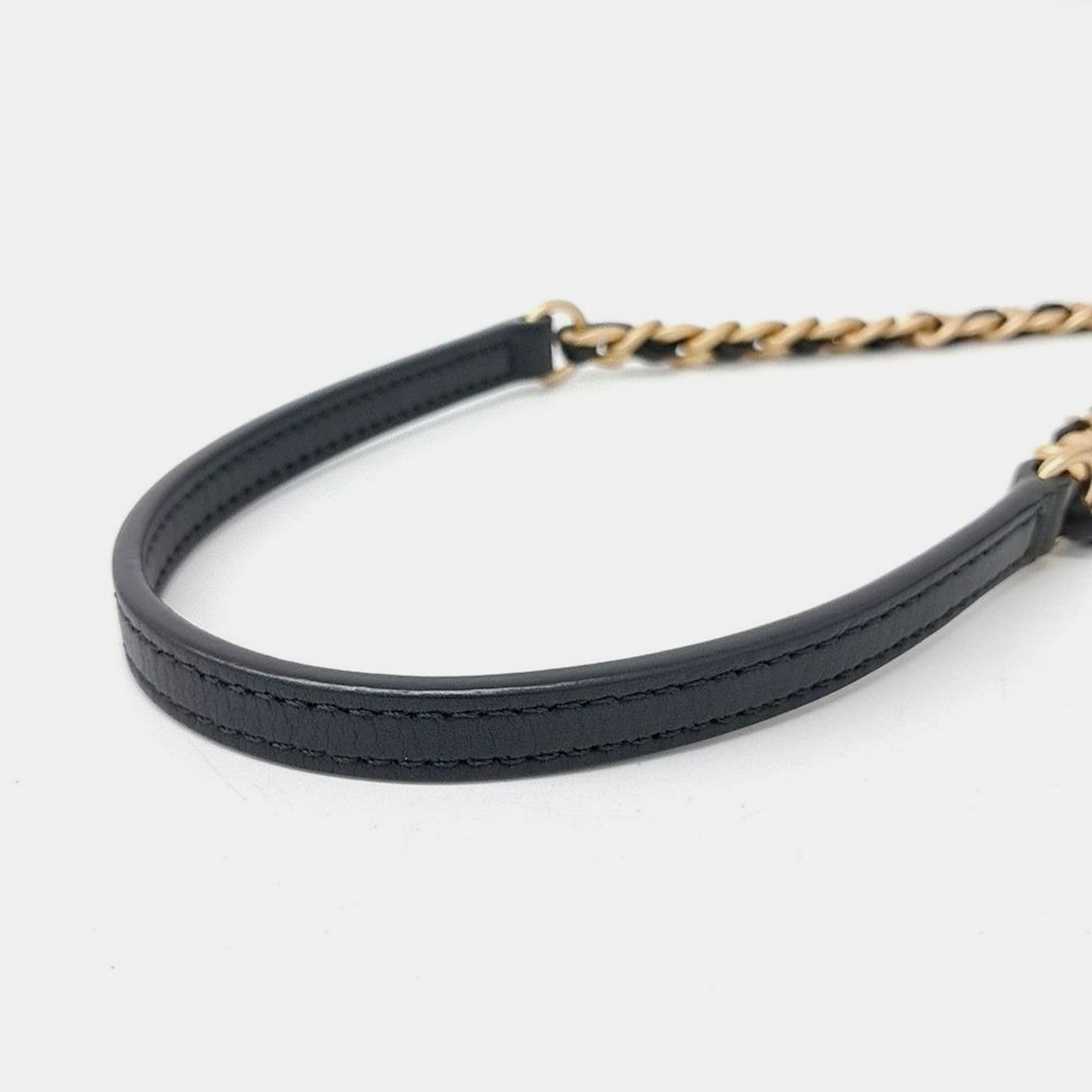 Chanel chain Crossbody bag 