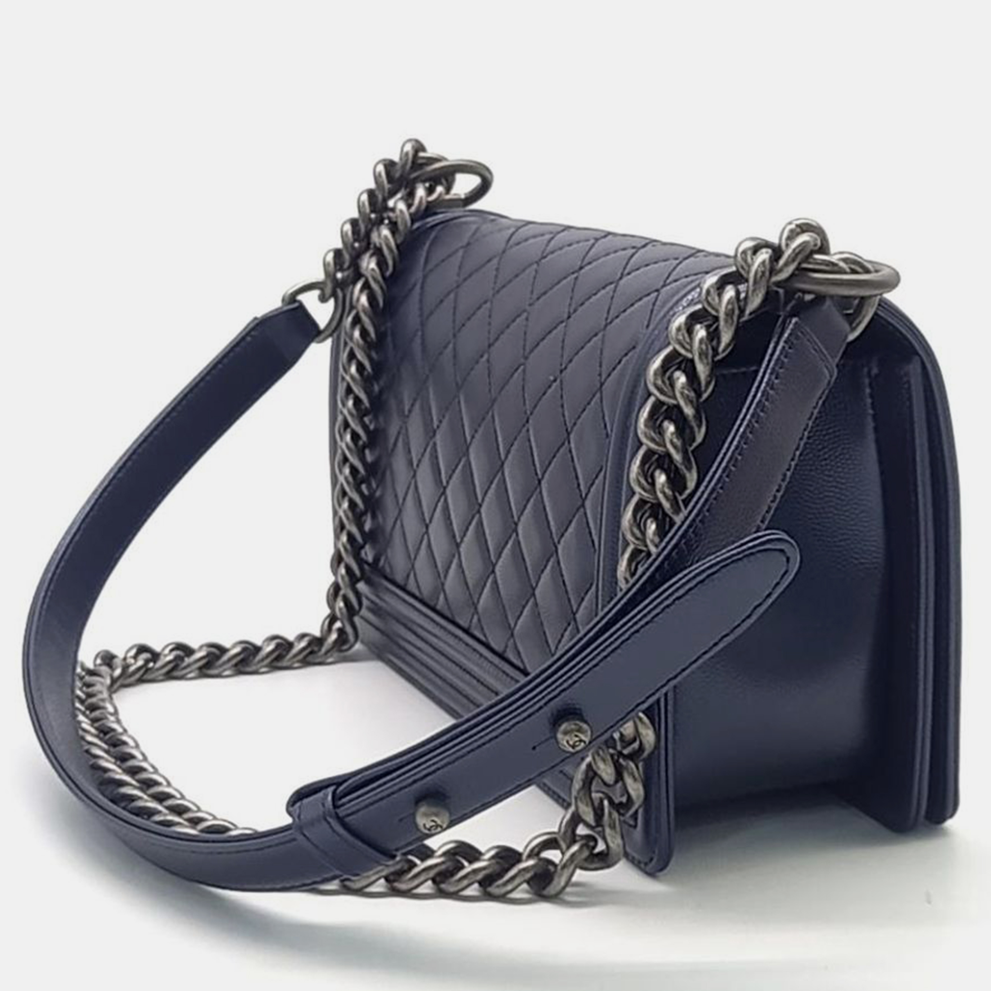 Chanel Caviar Boy Bag Medium 