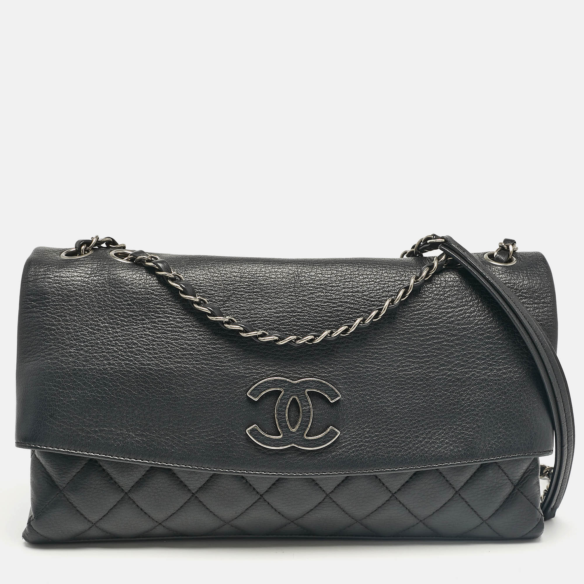 

Chanel Black Quilted Leather CC Foldable Shoulder Bag