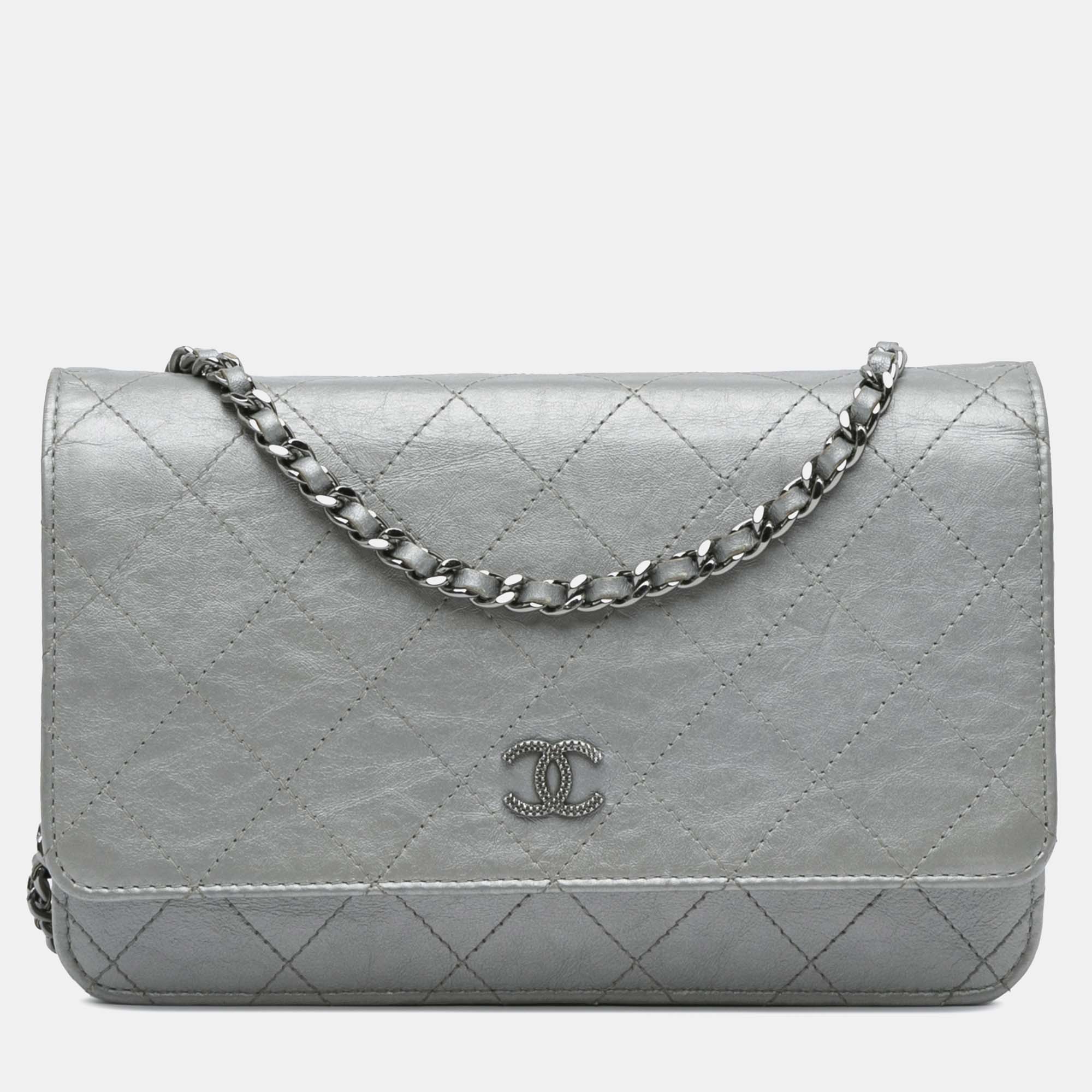 

Chanel CC Quilted Aged Calfskin Wallet On Chain, Silver