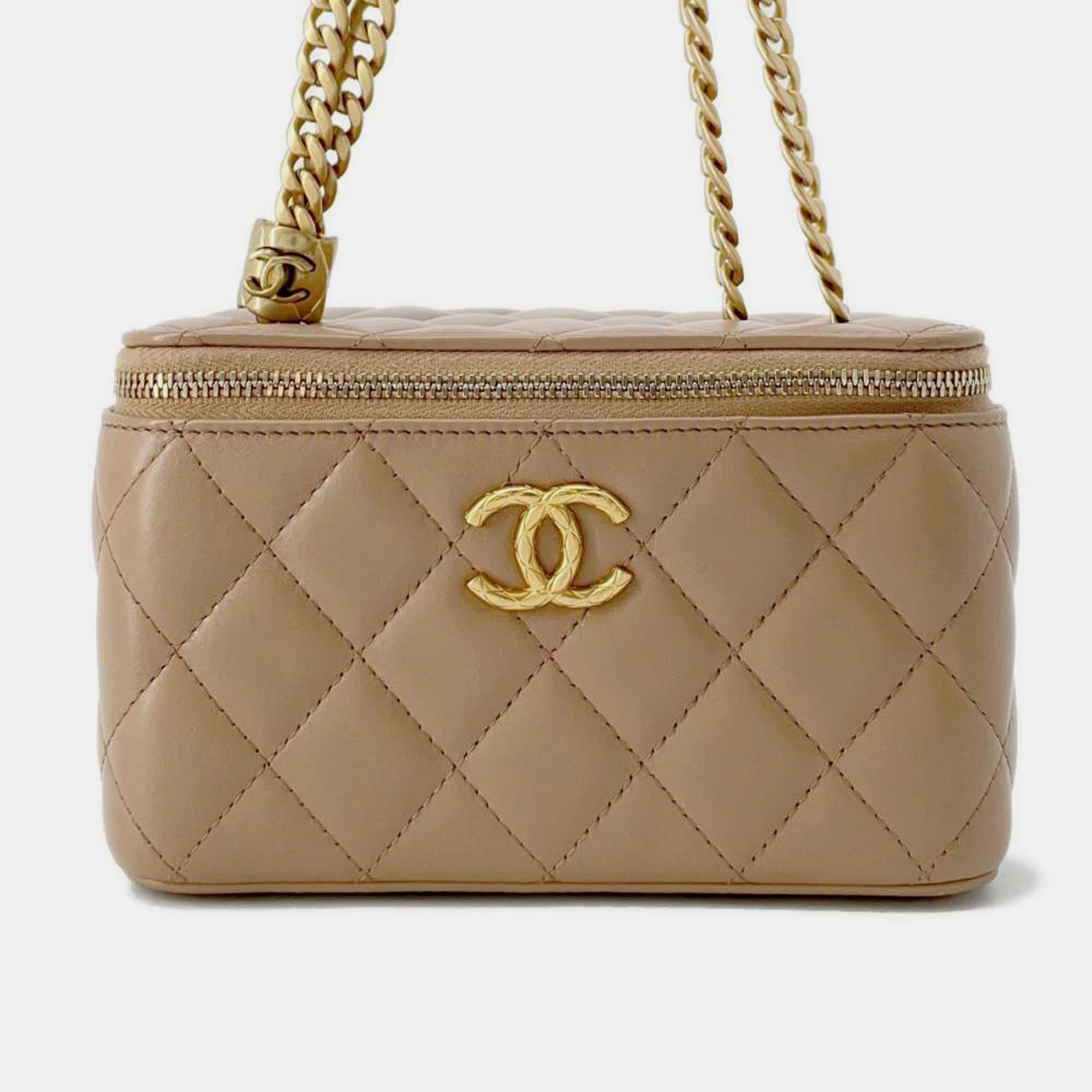 

Chanel Beige Lambskin Leather Chain Vanity Case Shoukder Bag