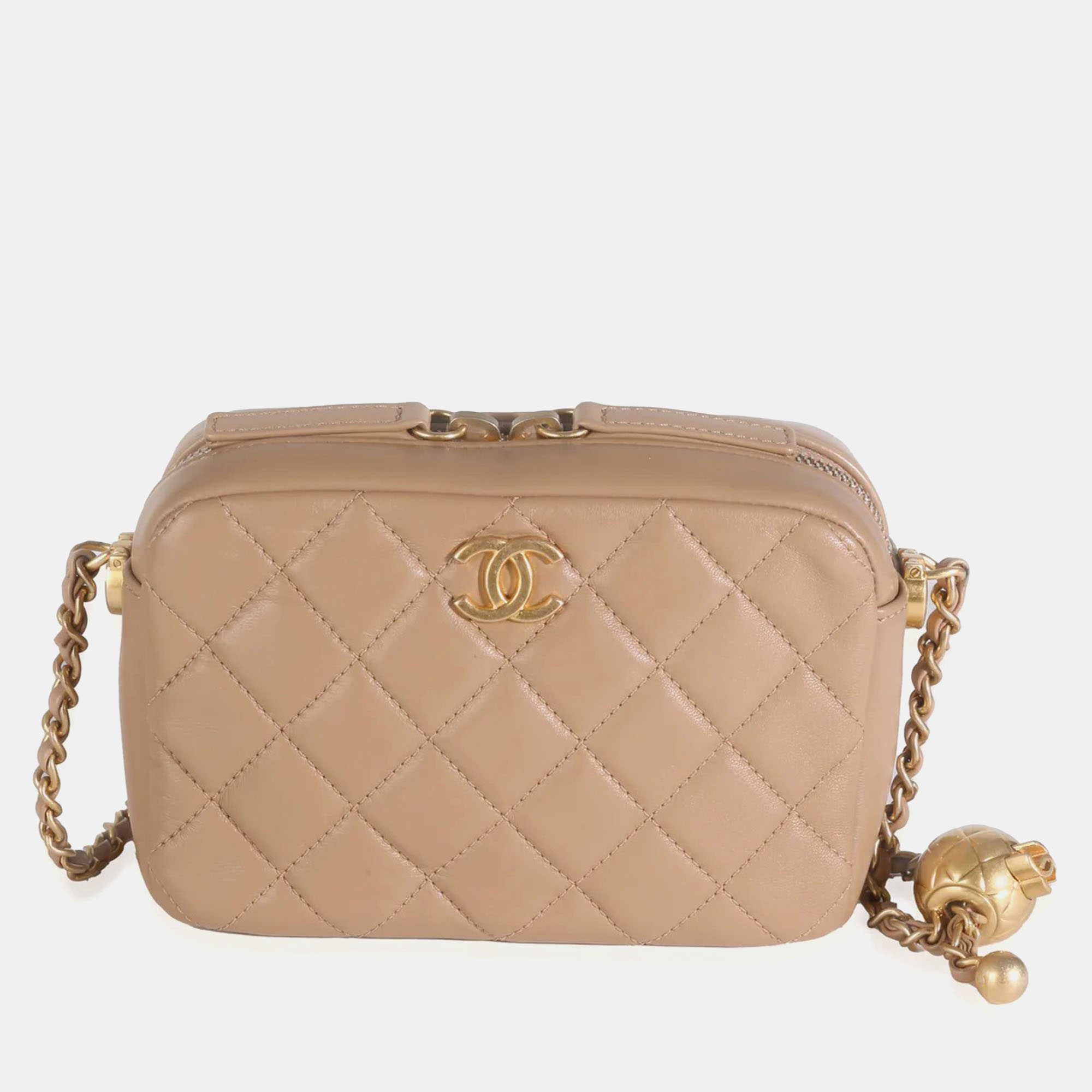 

Chanel Beige Quilted Lambskin Pearl Crush Camera Case Bag