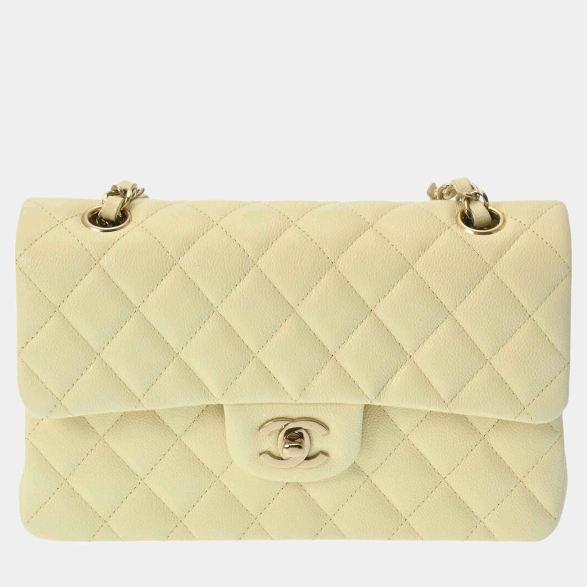 Pre-owned Chanel Light Yellow Caviar Skin Matelasse Chain Shoulder 23cm W Flap Bag In Gold