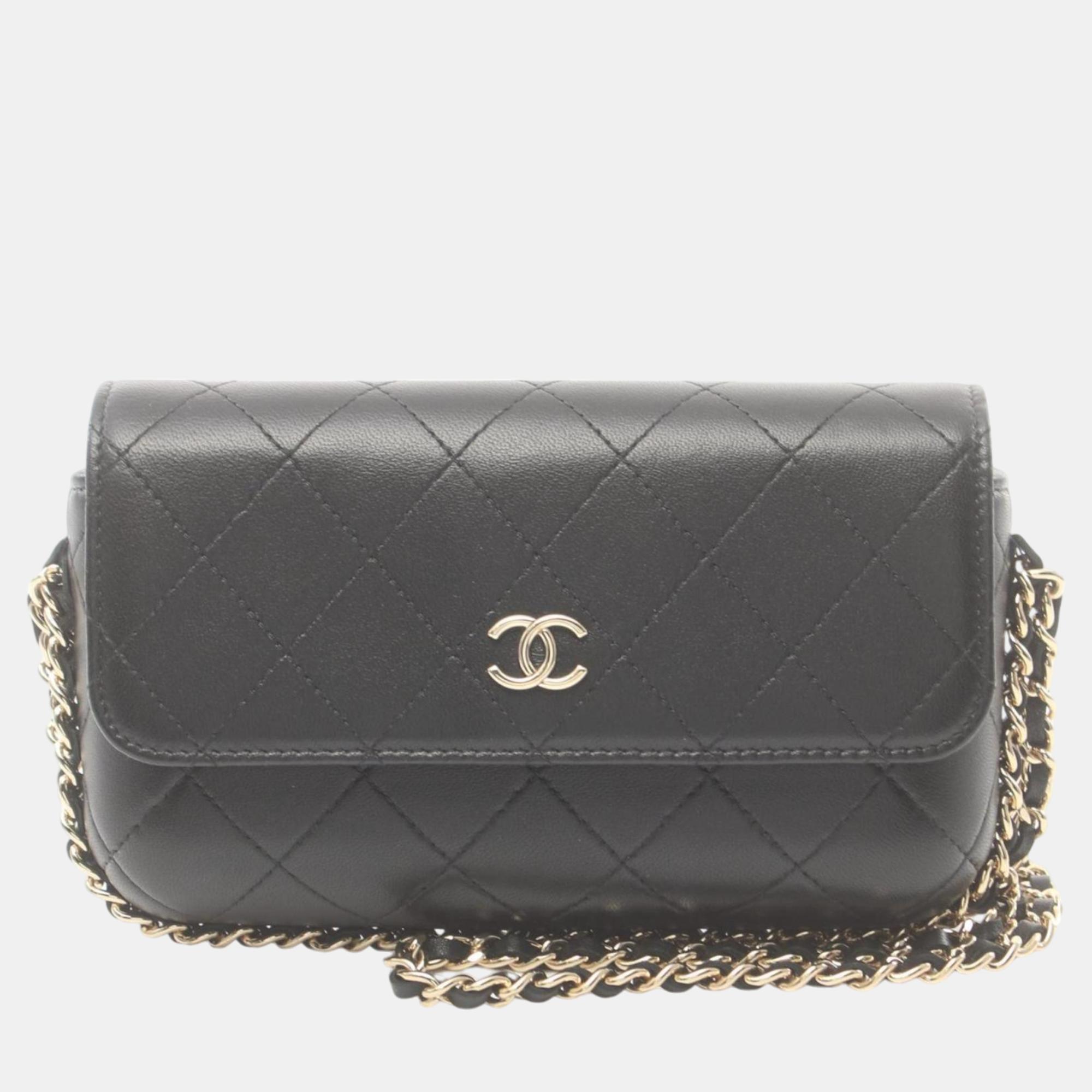 

Chanel Black Lambskin Matelasse Shoulder Bag