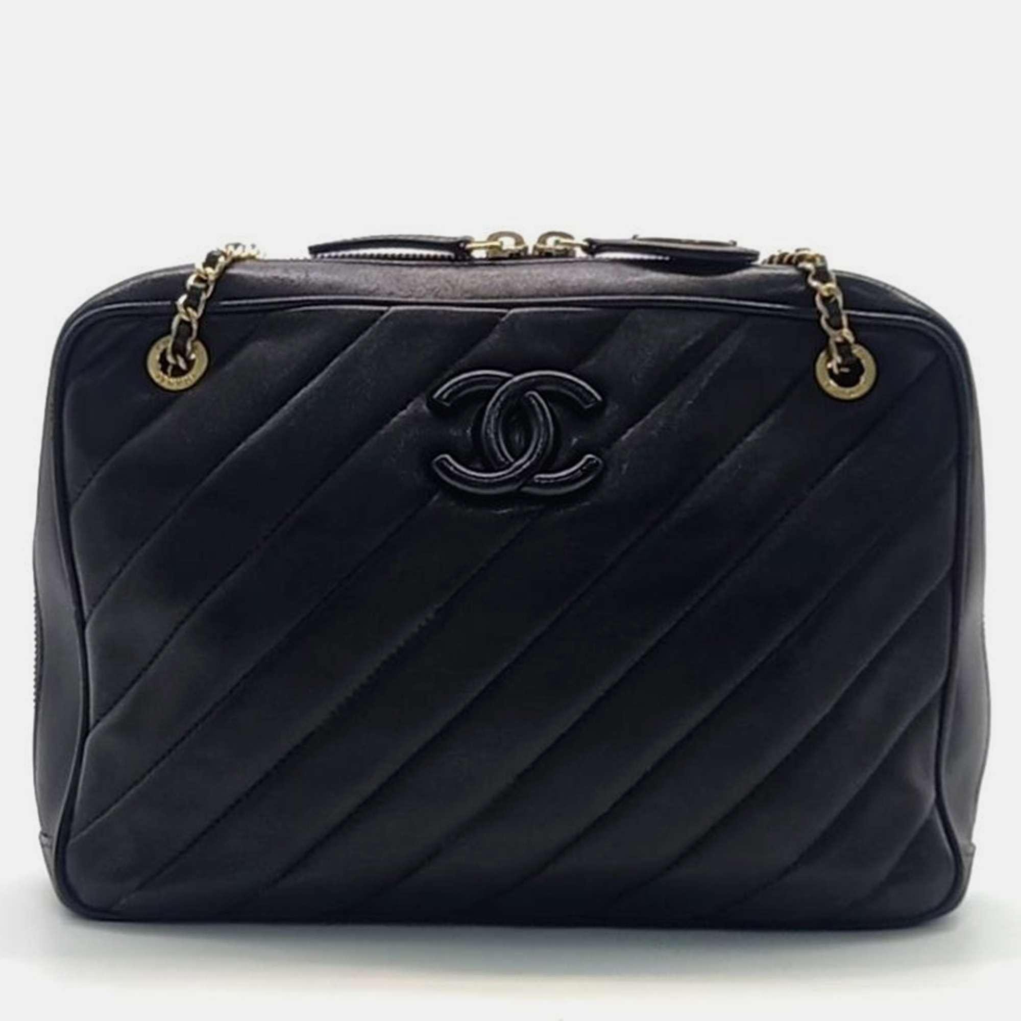 

Chanel Chain Shoulder Bag, Black