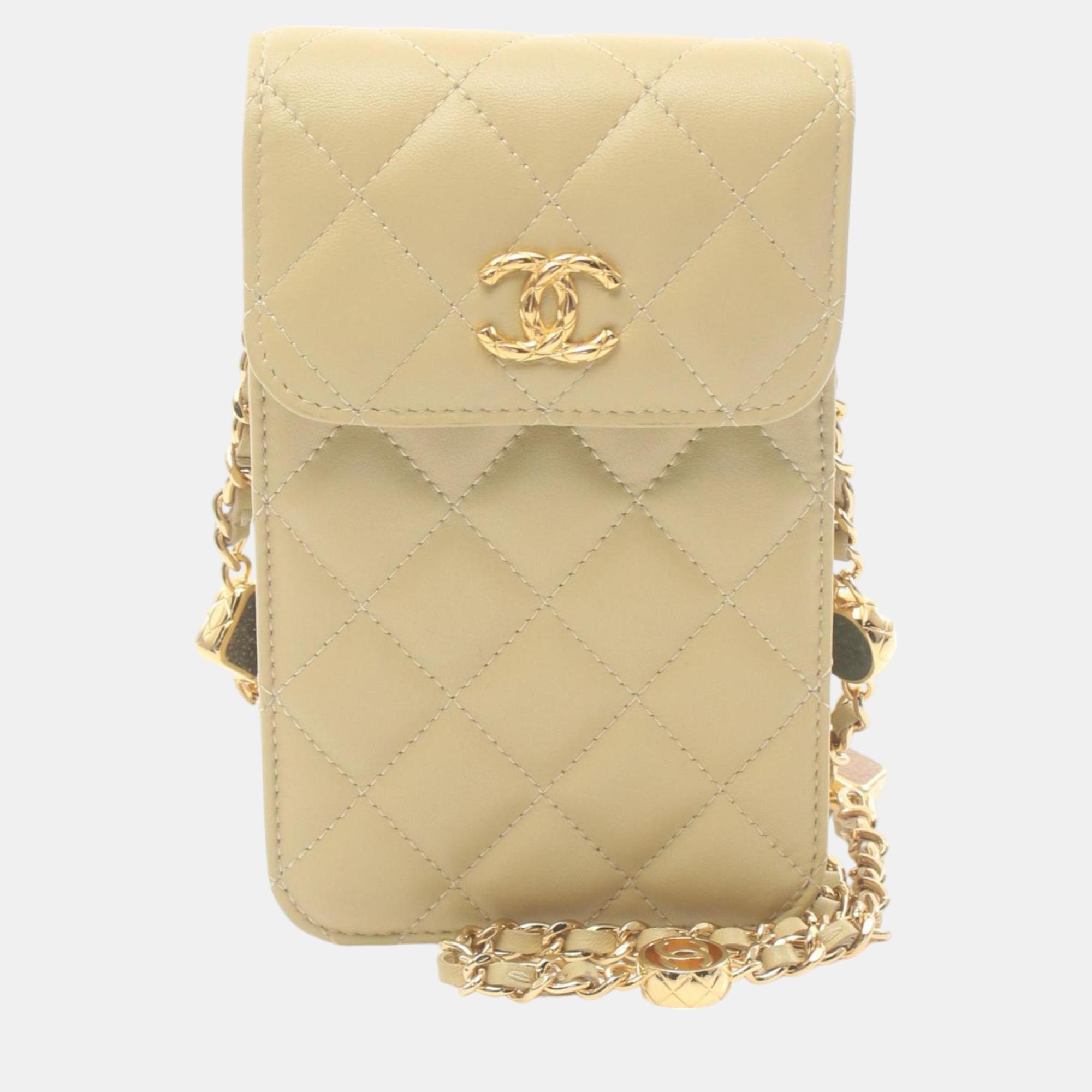 

Chanel Beige Lambskin Matelasse Phone Holder Shoulder Bag