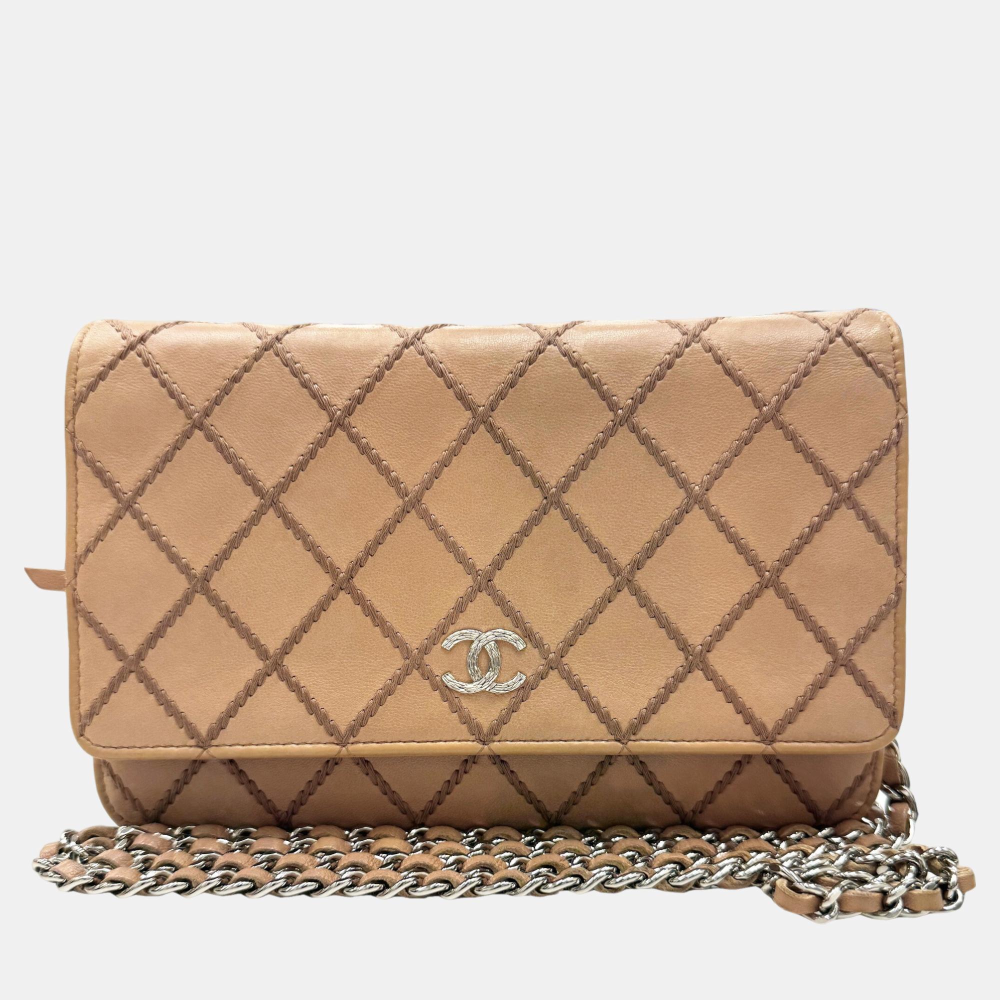 Pre-owned Chanel Beige Leather Wild Stitch Chain Wallet