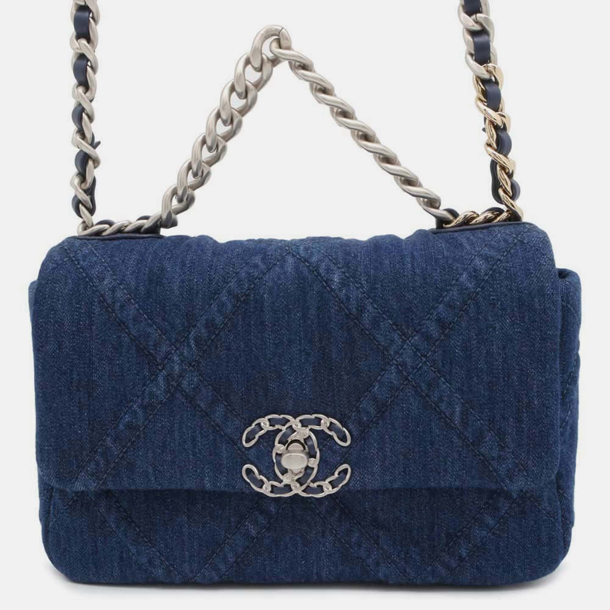 

Chanel Blue Denim Chanel19 Matelasse Chain Shoulder Bag