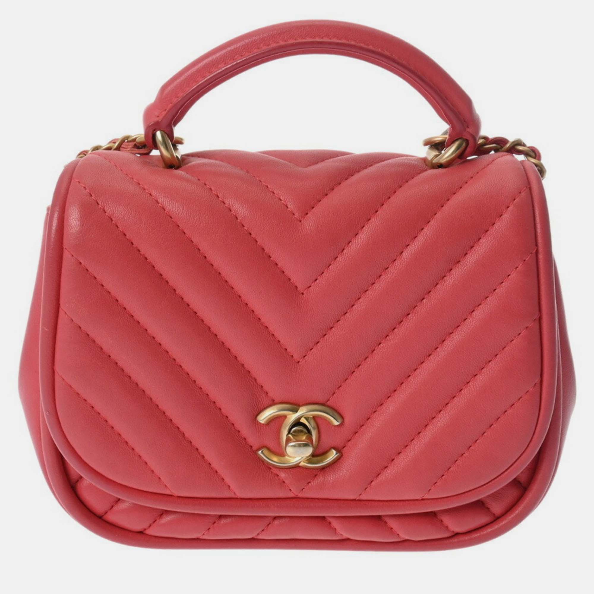 

Chanel pink leather chevron V-stitched chain shoulder bag