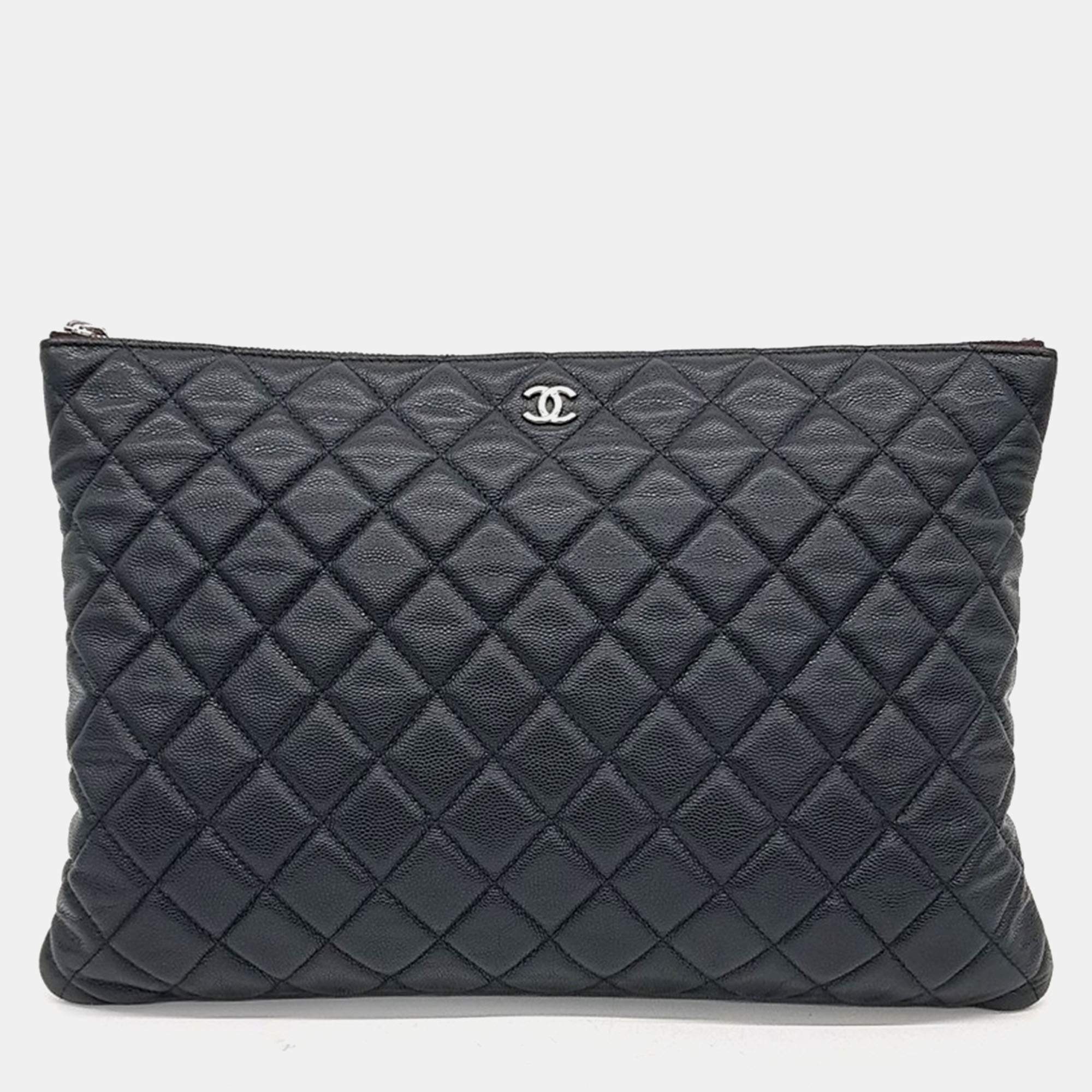 

Chanel Caviar Large Clutch, Black