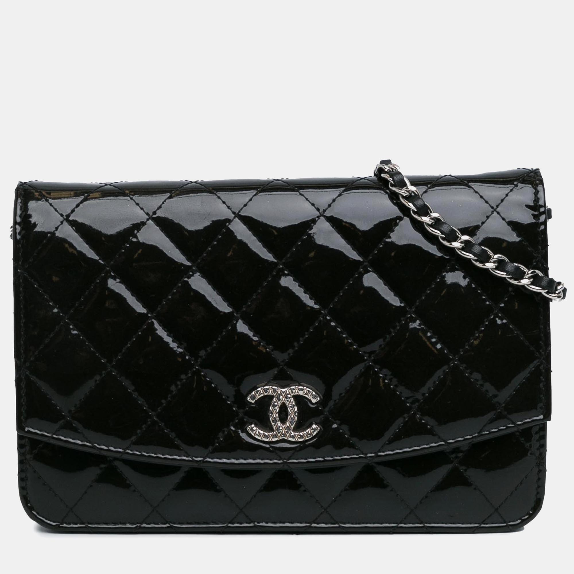 

Chanel Quilted Patent Brilliant Wallet On Chain, Black