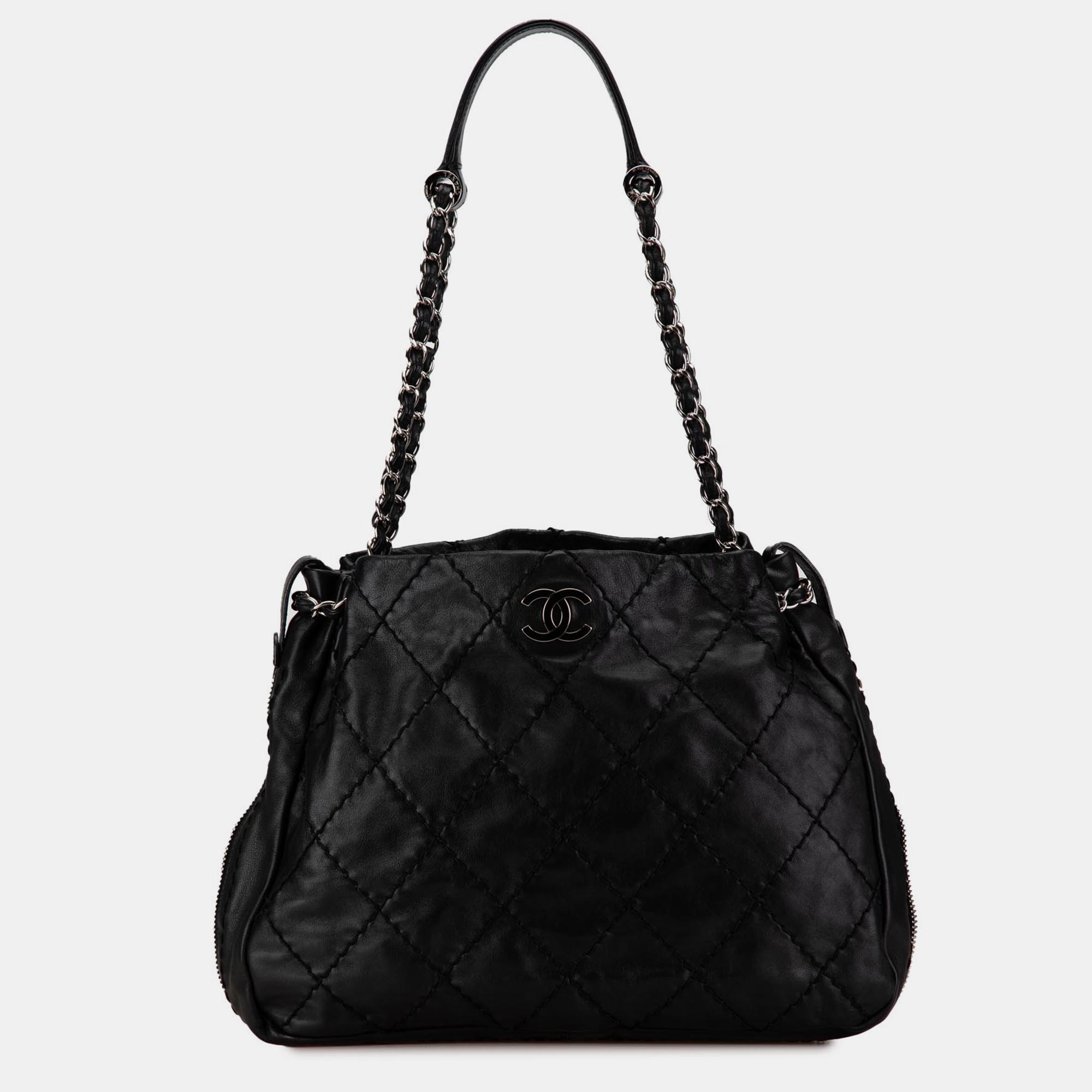 

Chanel Stitched Calfskin Expandable Zip Around Tote, Black