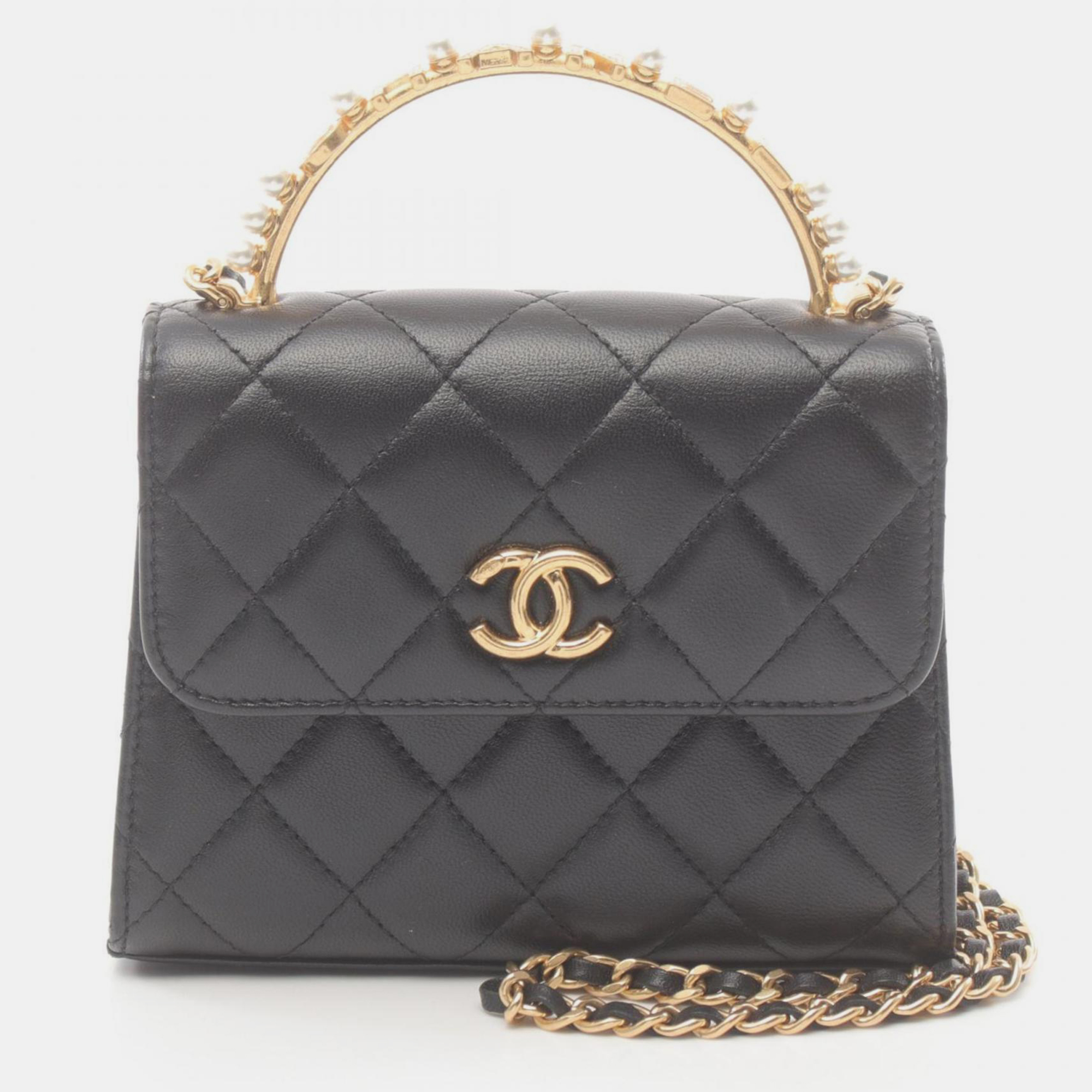 

Chanel Black Lambskin Matelasse Shoulder Bag