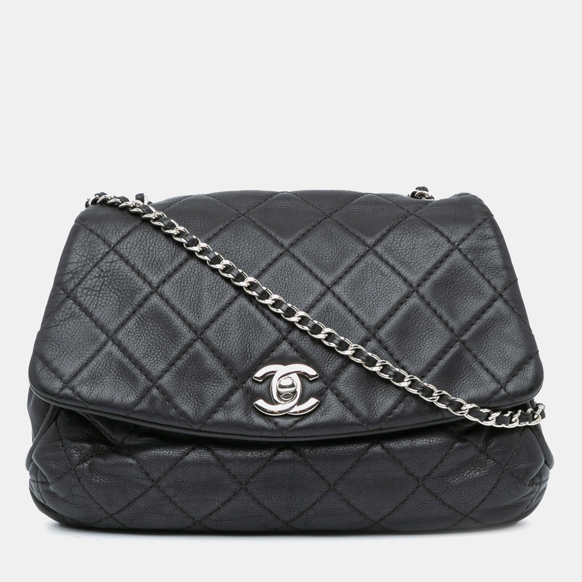 

Chanel Black Quilted Calfskin Curvy Flap