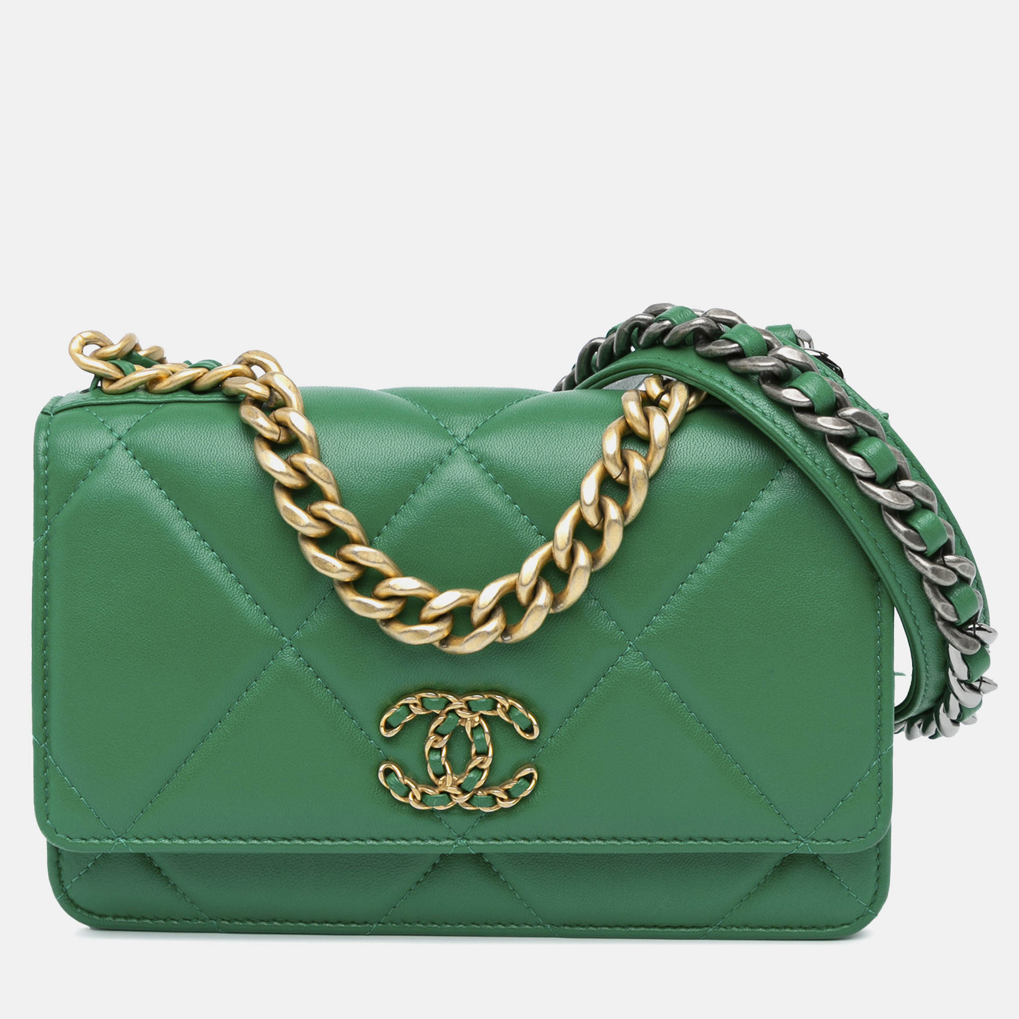 

Chanel Green Quilted Lambskin 19 Wallet on Chain