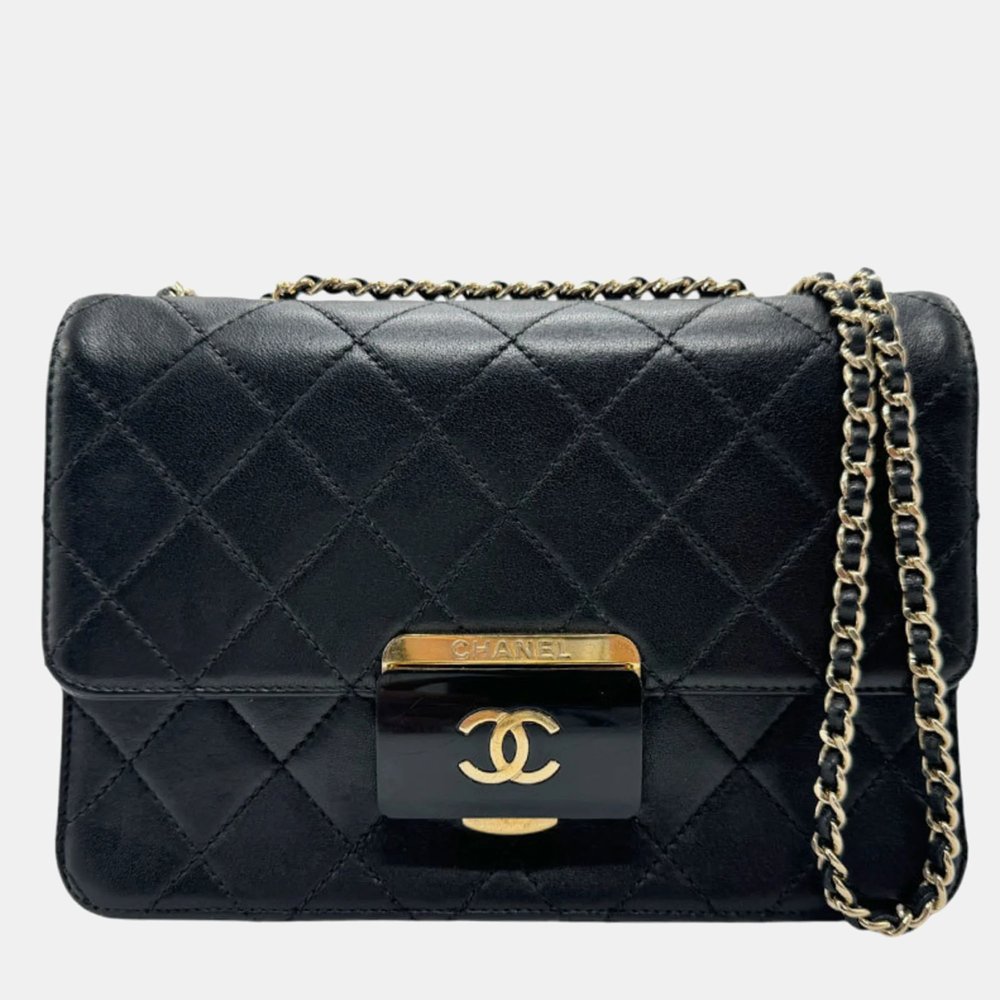 

Chanel Black Gold Leather Matelasse Shoulder Bag