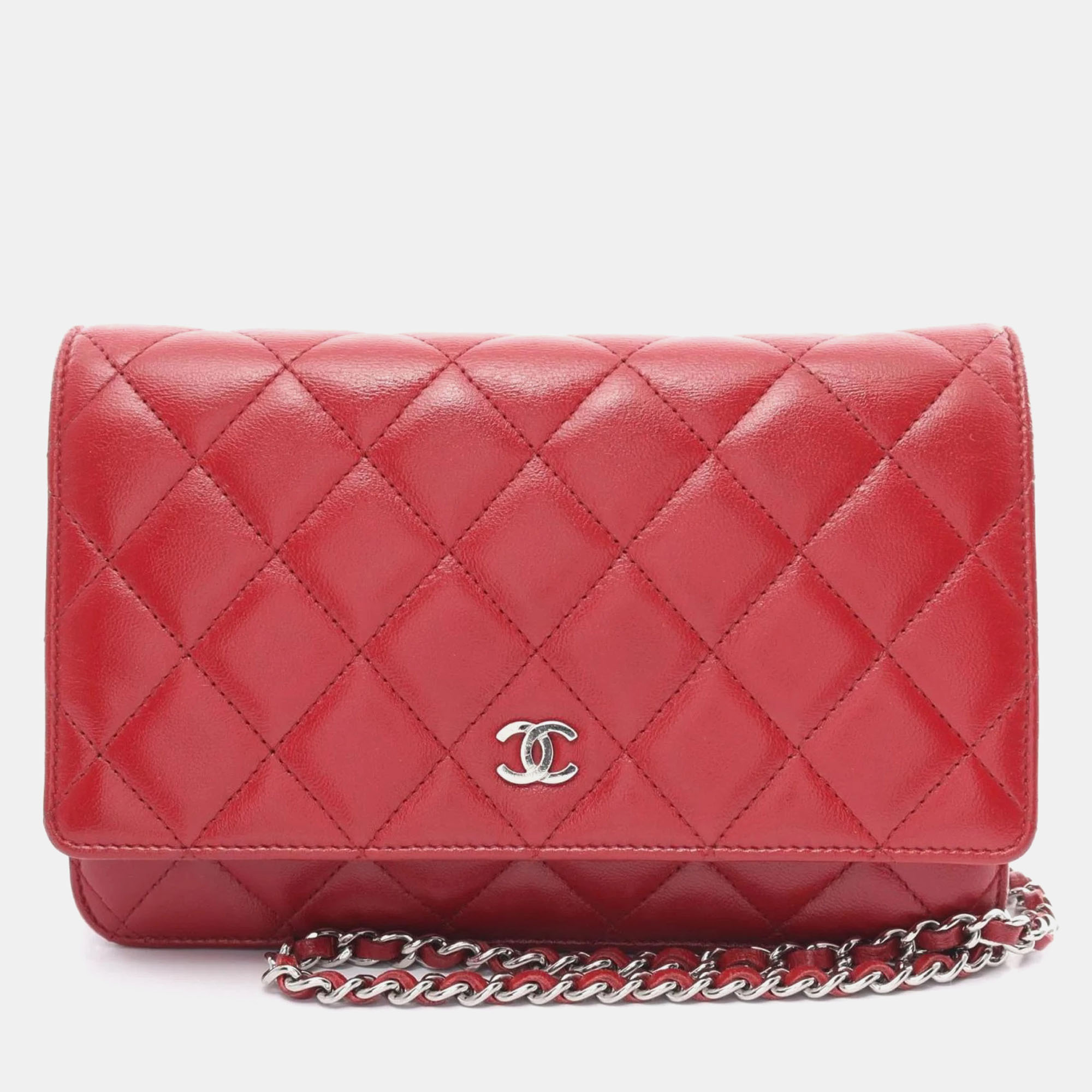 

Chanel Red Lambskin Matelasse Shoulder Bag
