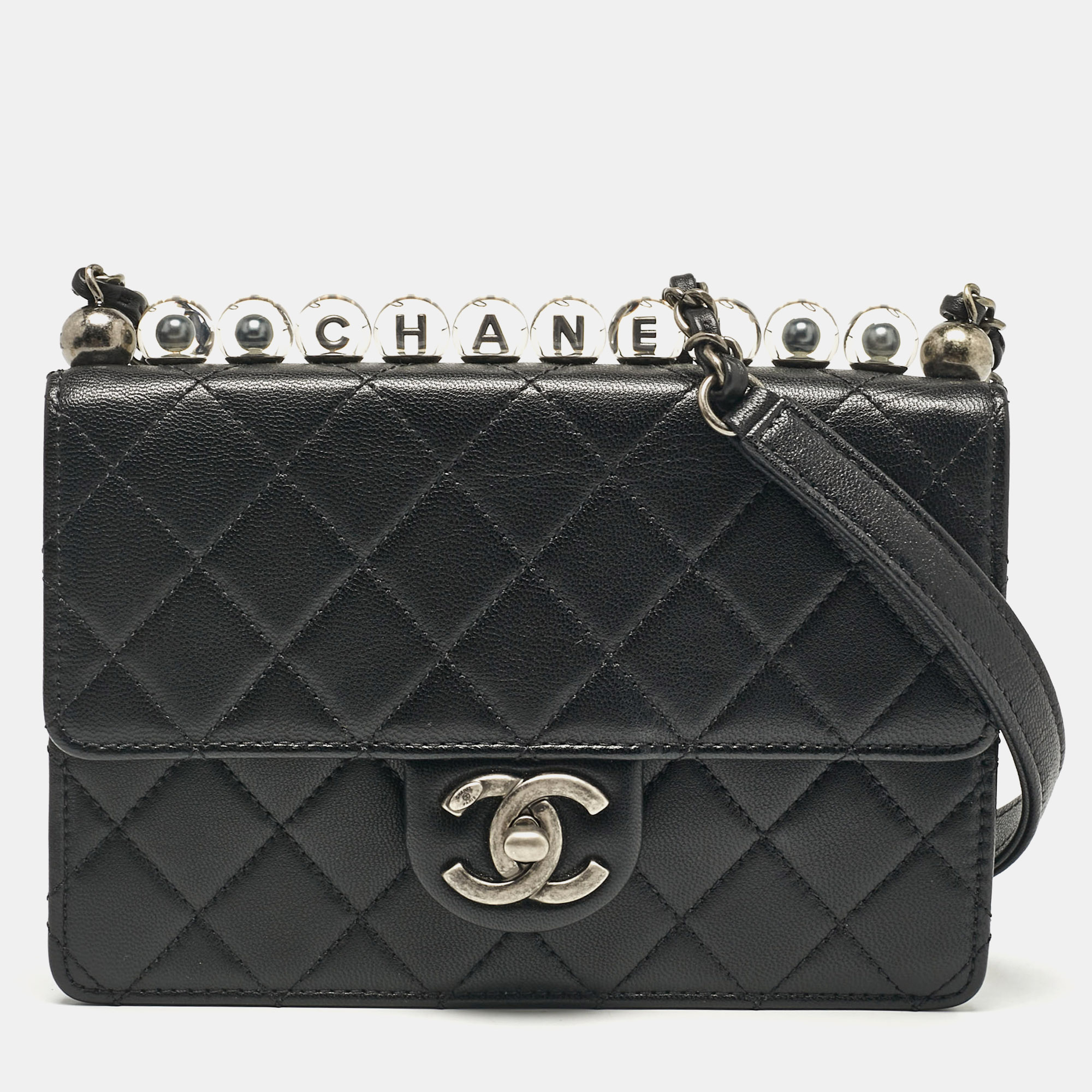 

Chanel Black Quilted Leather Chic Pearl Flap Bag