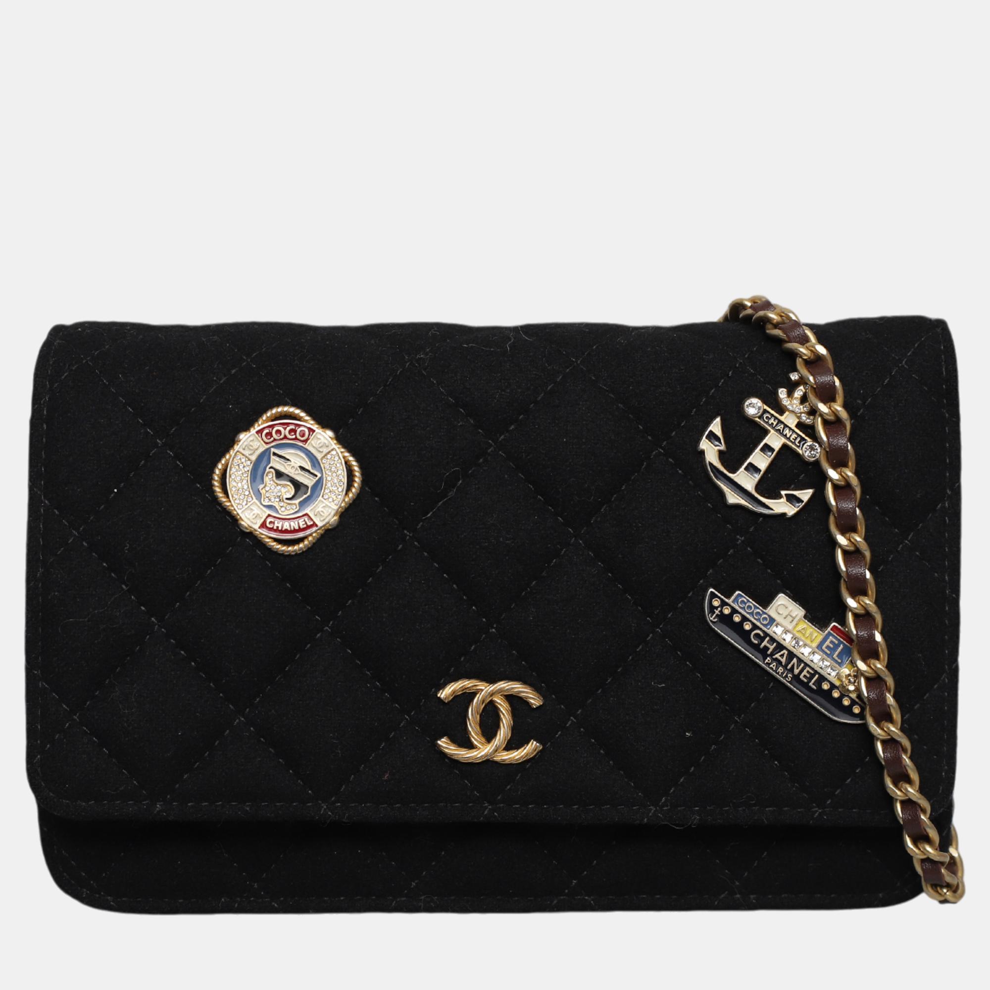 

Chanel Wool Cruise Charm Wallet On Chain, Black