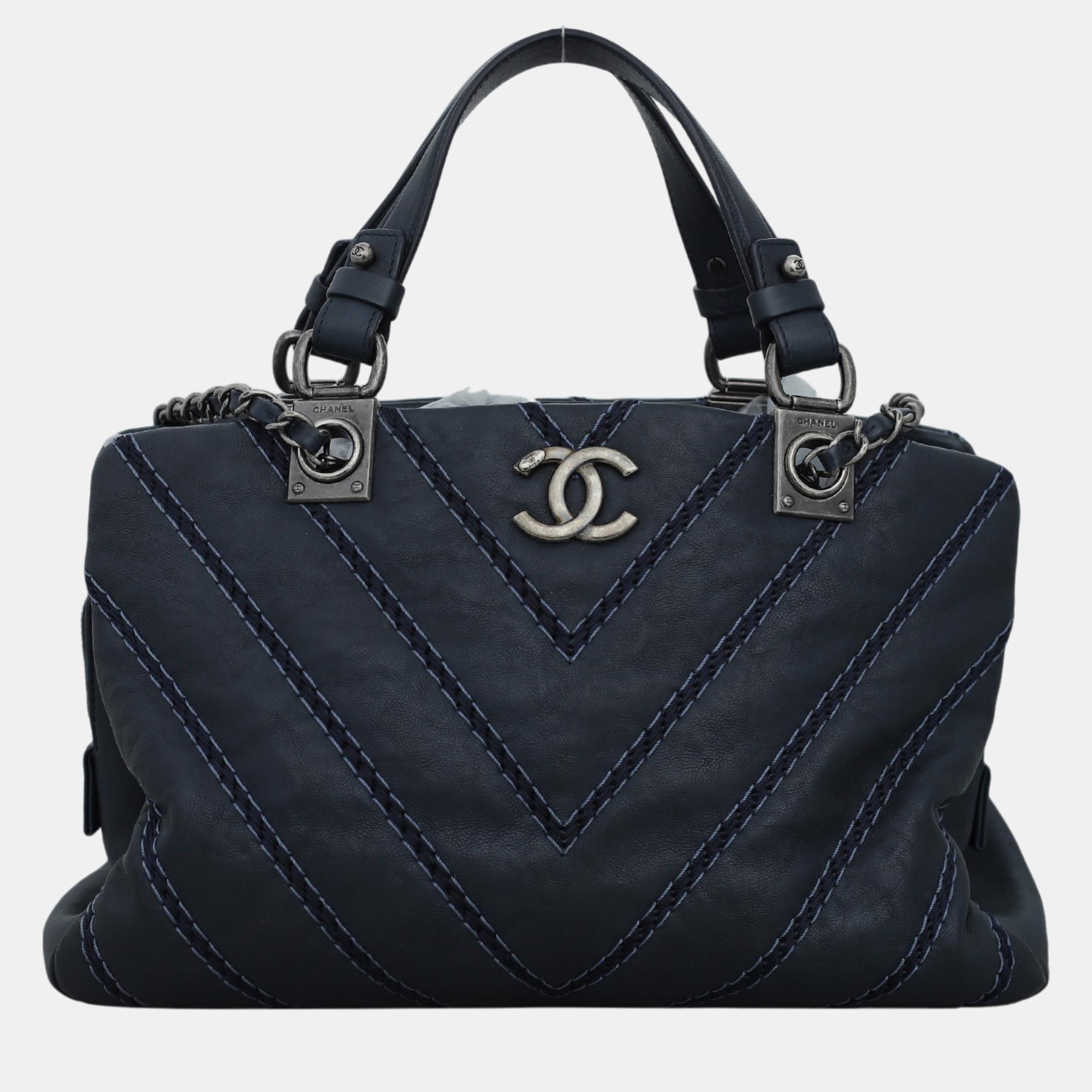 

Chanel Double Stitch CC Chevron Tote Bag, Blue