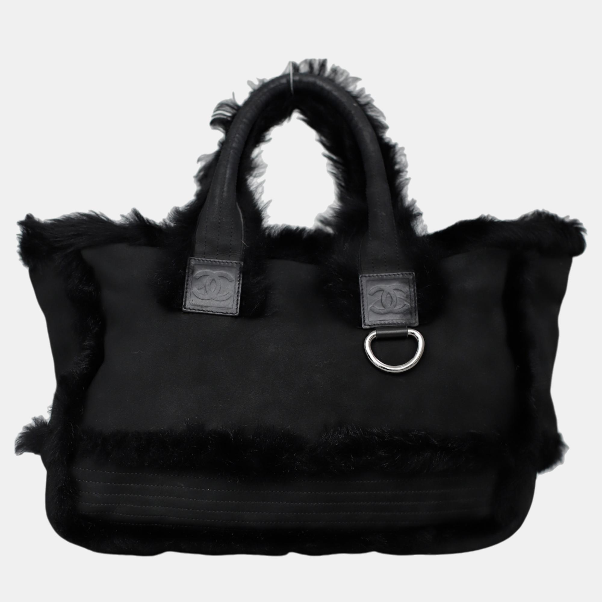 Pre-owned Chanel Sport Fur Tote Bag In Black