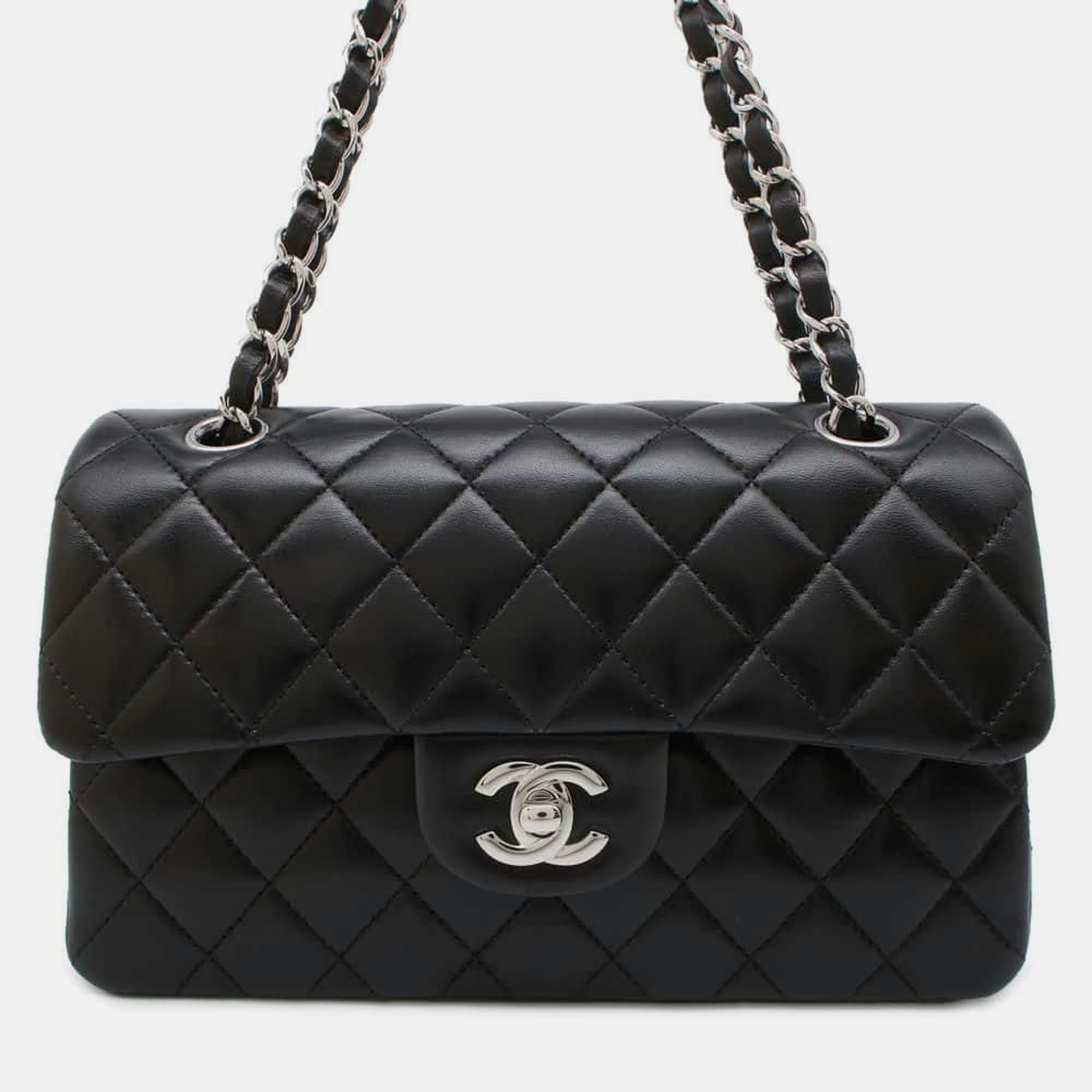 

Chanel Black Lambskin Matelasse W Flap Chain Shoulder Bag Size