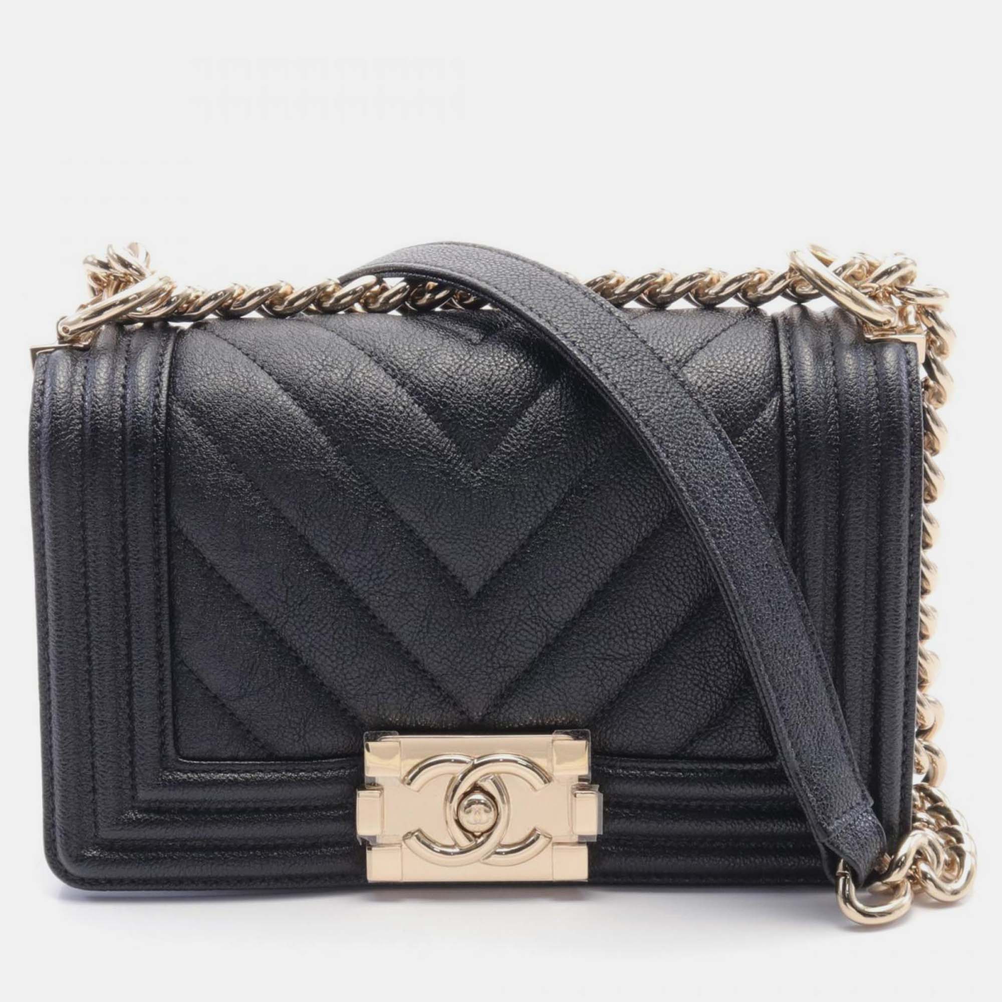 

Chanel Boy Chanel Small Chevron V-Stitch Caviar Skin (Grained Calf) Black Shoulder Bag