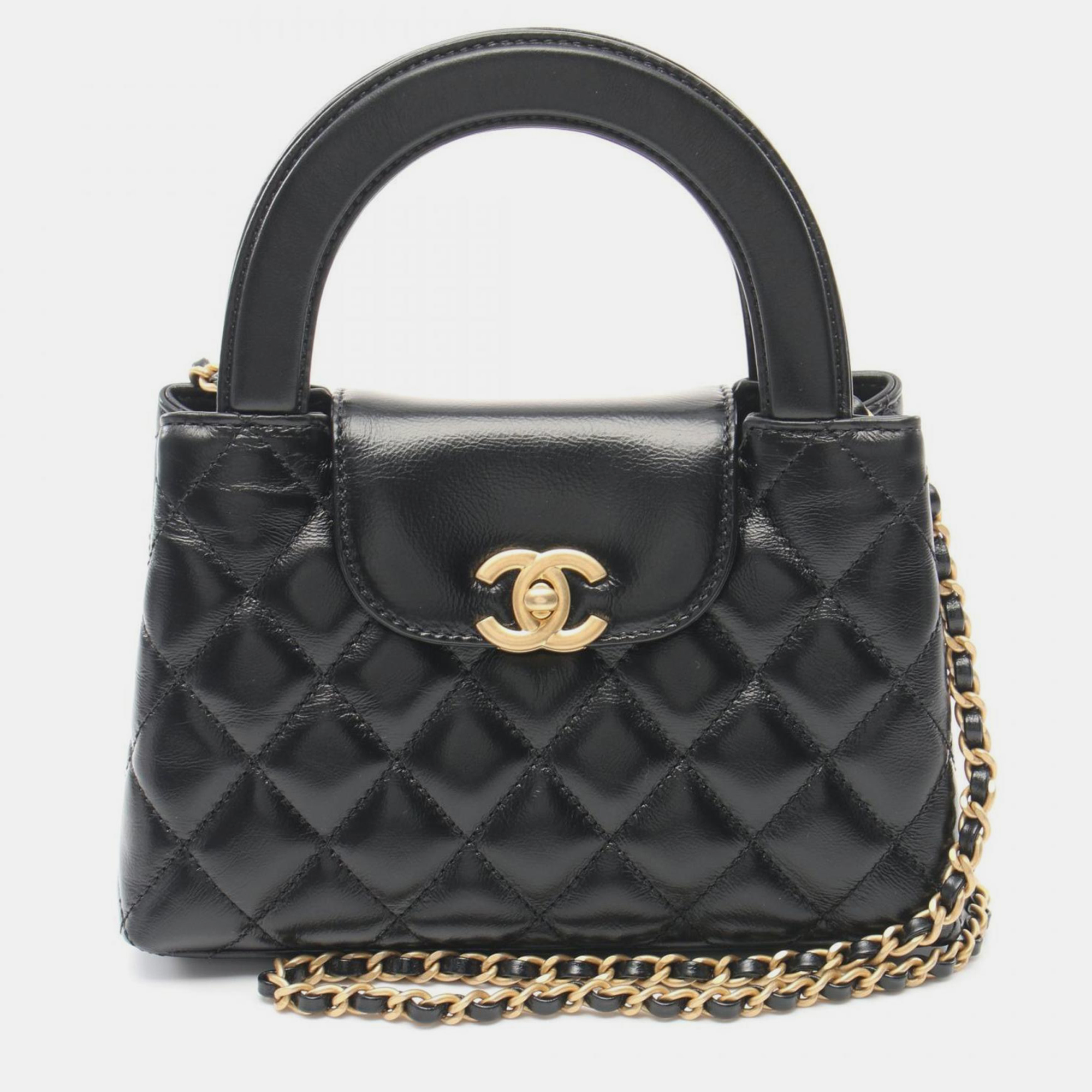 

Chanel Black Calfskin Matelasse Shoulder Bag