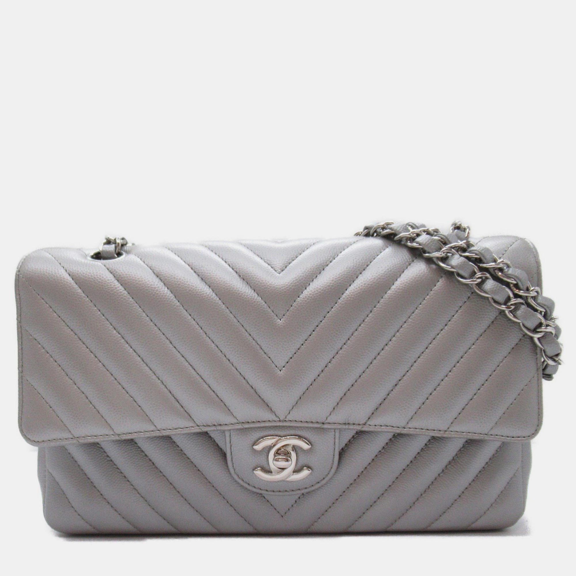 

Chanel Silver Caviar Skin (Grained Calfskin) V-Stitch Chain Shoulder Bag