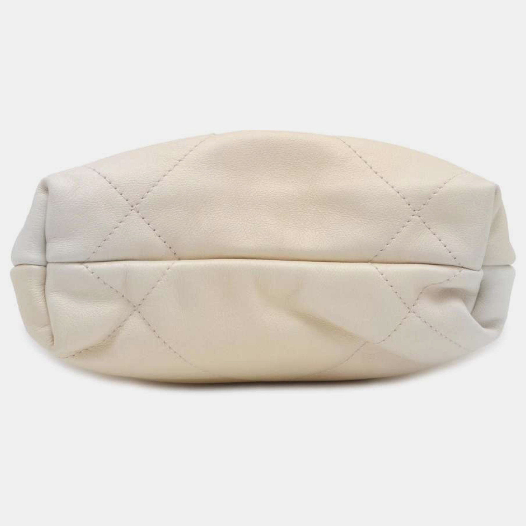 Chanel Leather Chanel 22 Coco Mark Shoulder Bag 