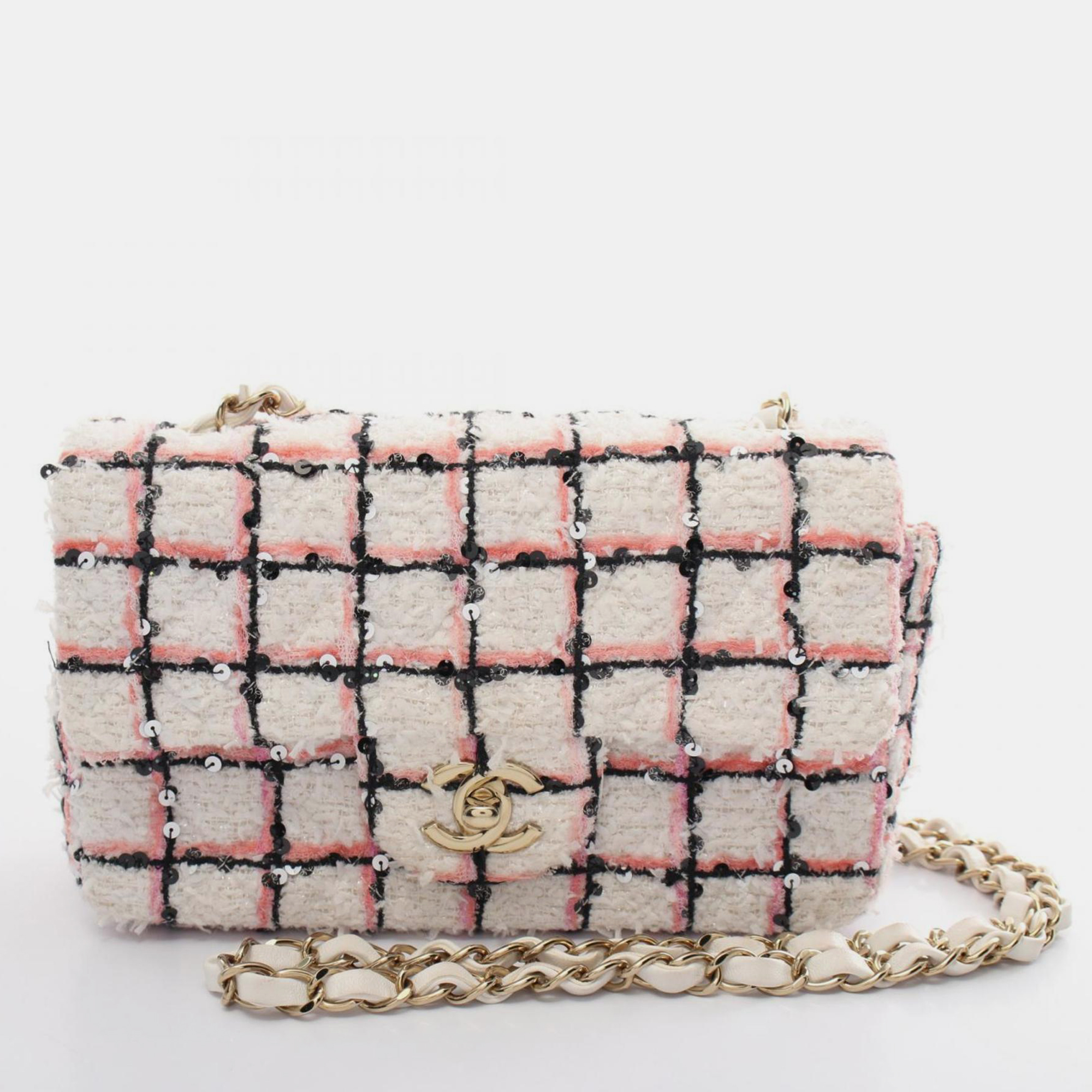 

Chanel White Pink Black Fabric Matelasse 20 Shoulder Bag, Multicolor