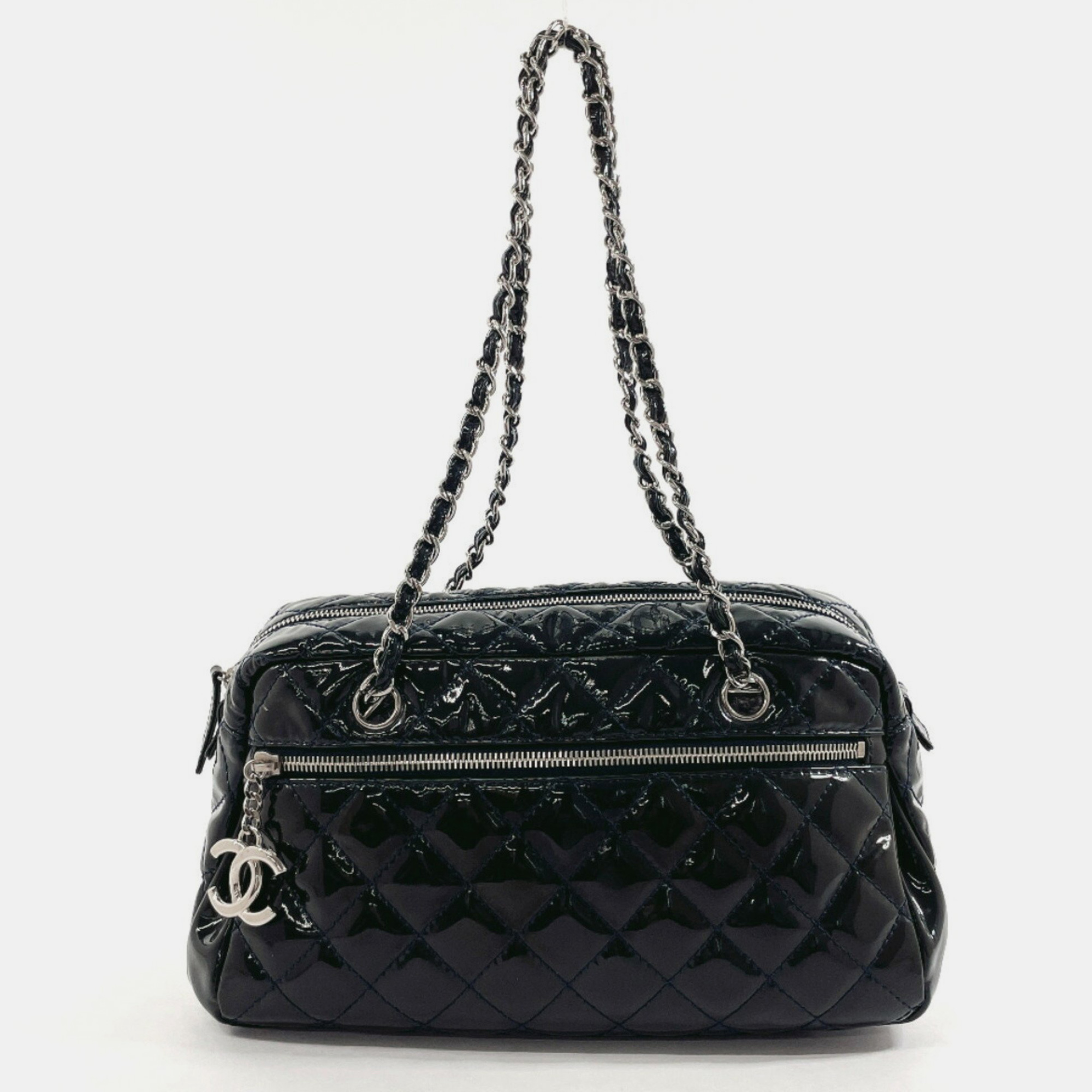 

Chanel Navy Patent Leather Matelasse Chain Shoulder Handbag, Navy blue