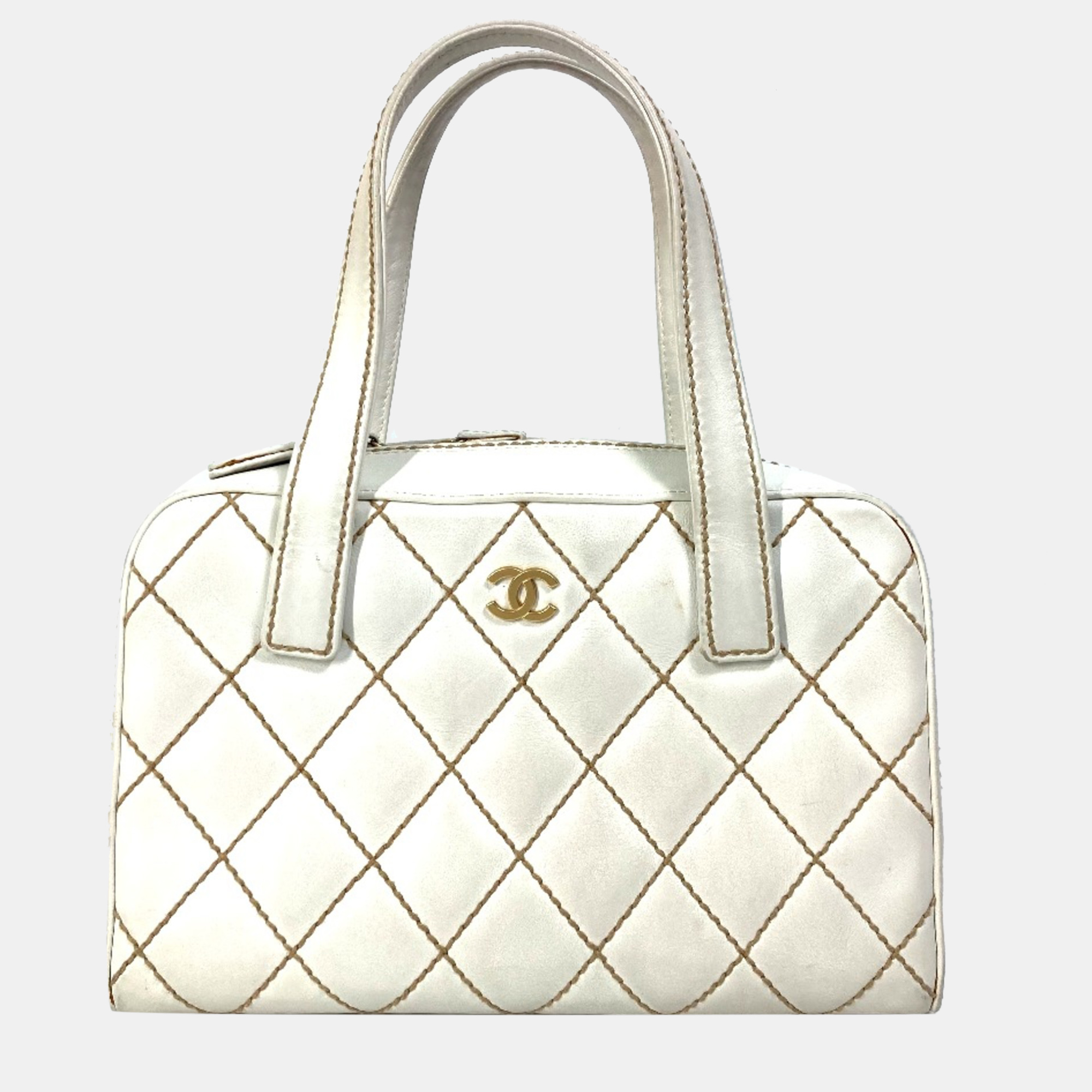 

Chanel White Cc Mark Bag Vintage Mini Duffle Bag