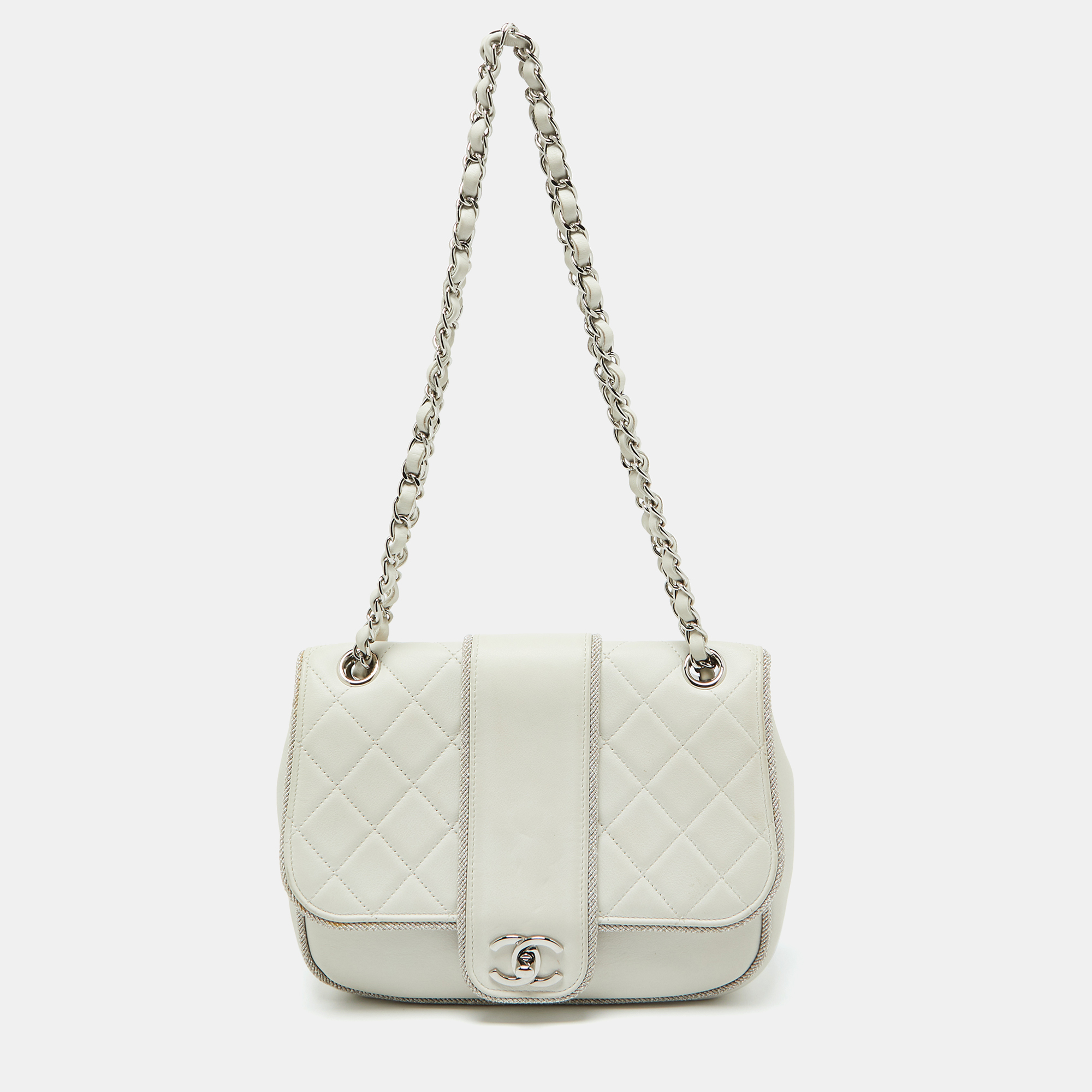 

Chanel White Quilted Leather Elementary Chic Flap Bag