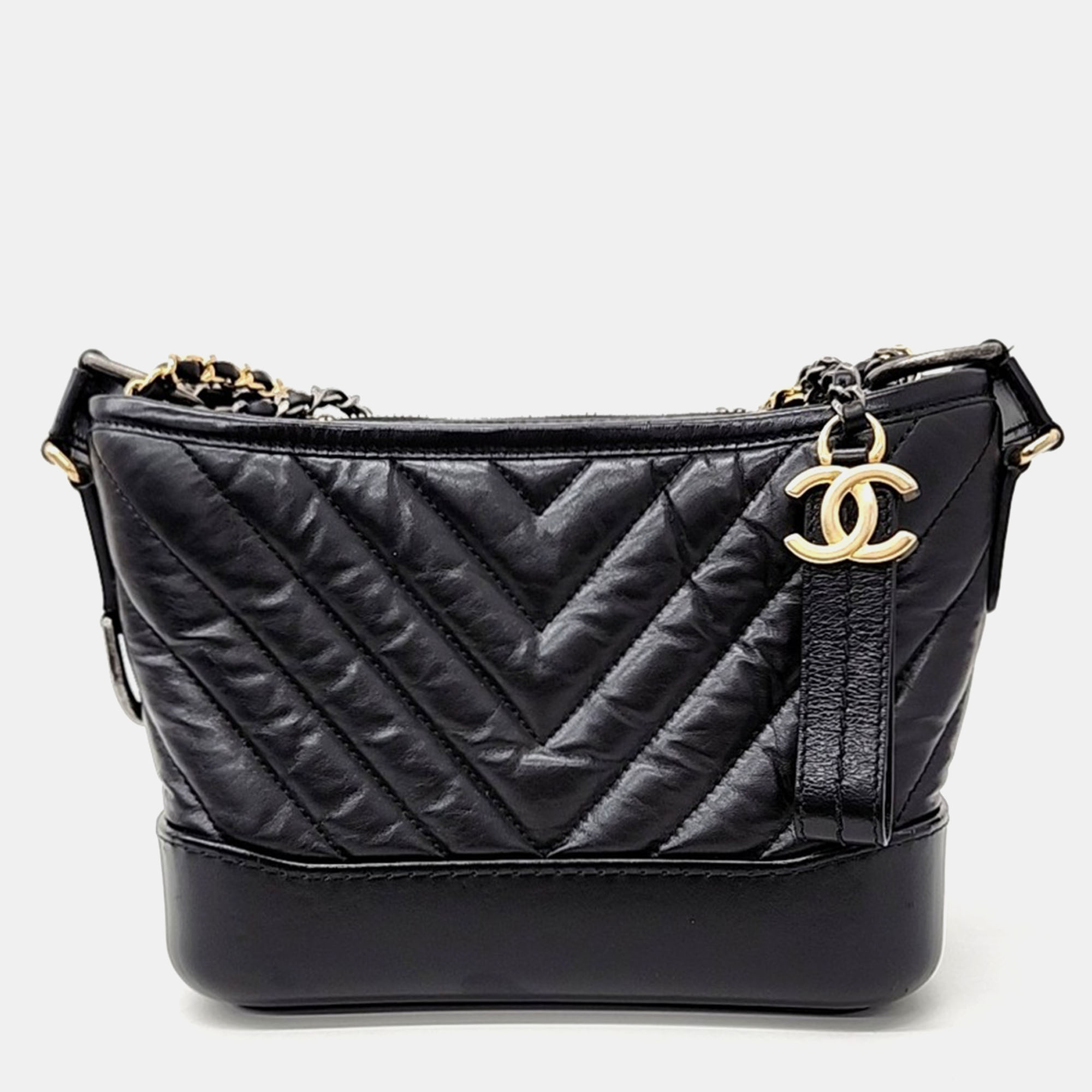 

Chanel Chevron Gabrielle Hobo Bag Small, Black