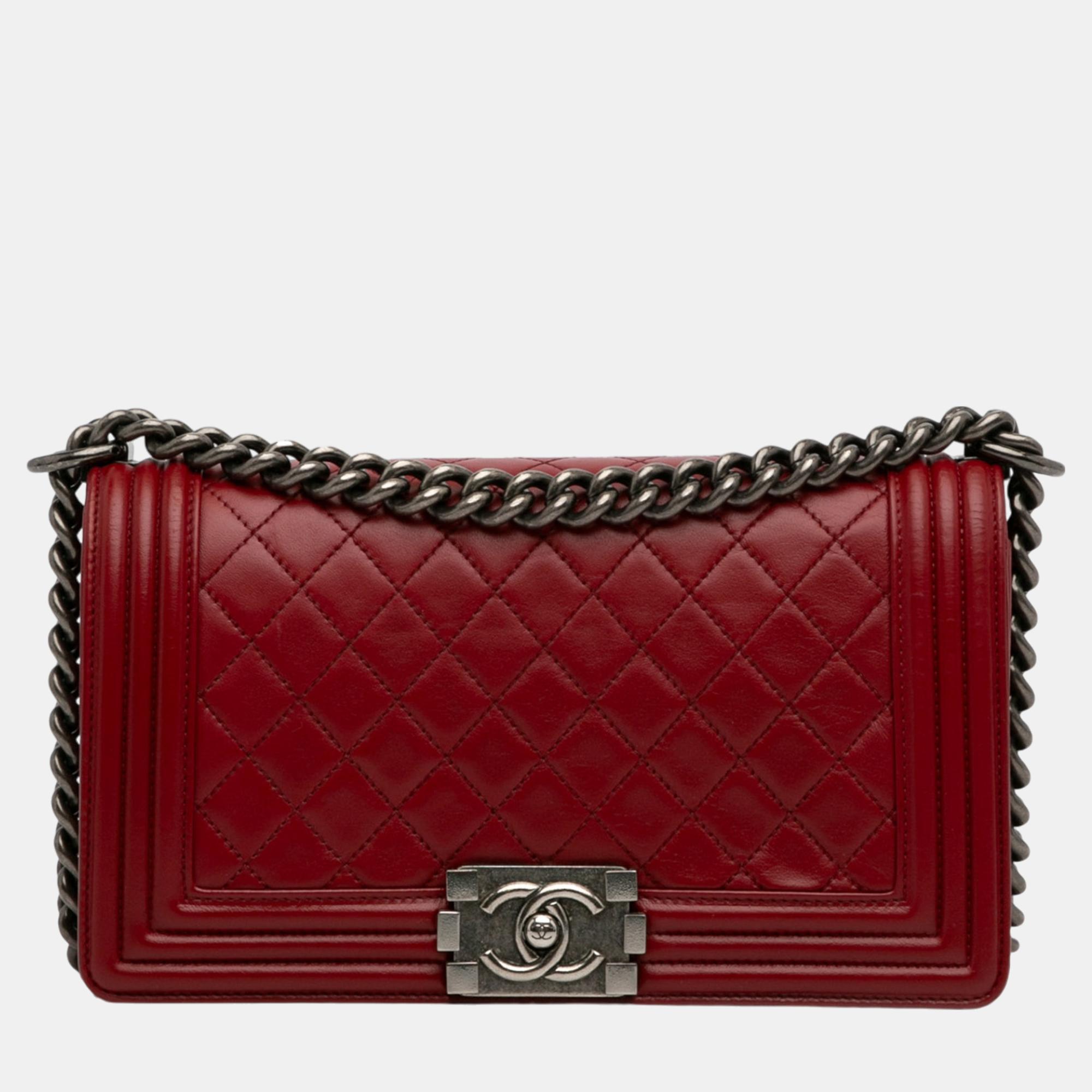 

Chanel Red Medium Lambskin Boy Flap