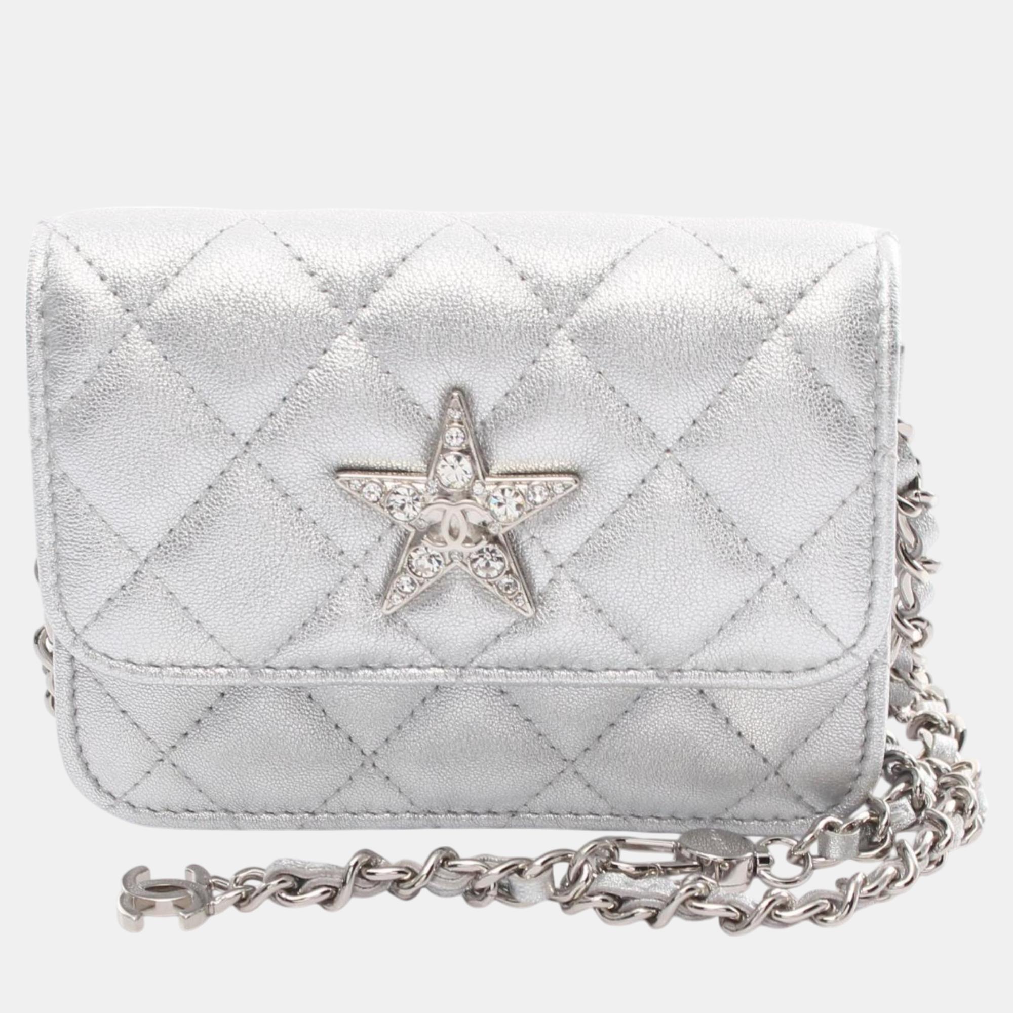 

Chanel Silver Leather Matelasse Shoulder Bag