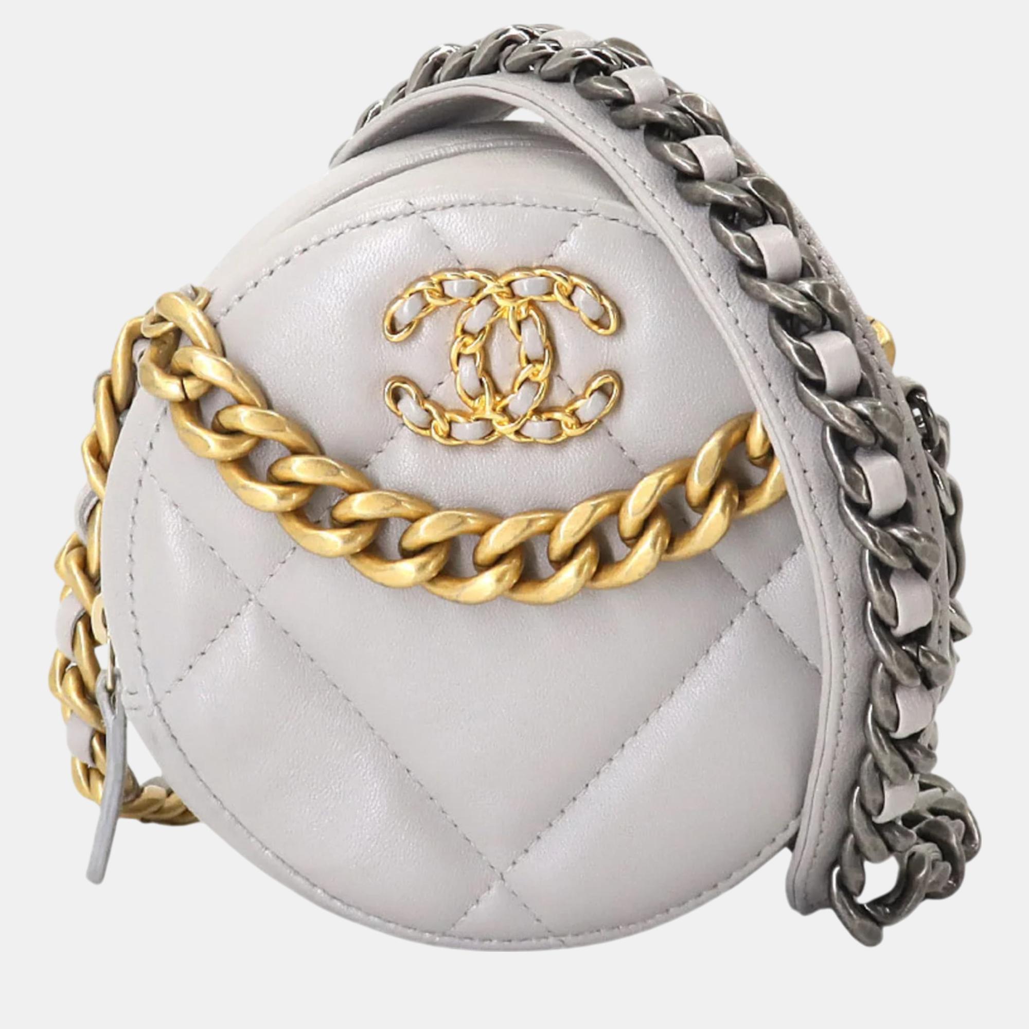 

Chanel Grey Leather 19 Round Clutch Chain Shoulder Bag