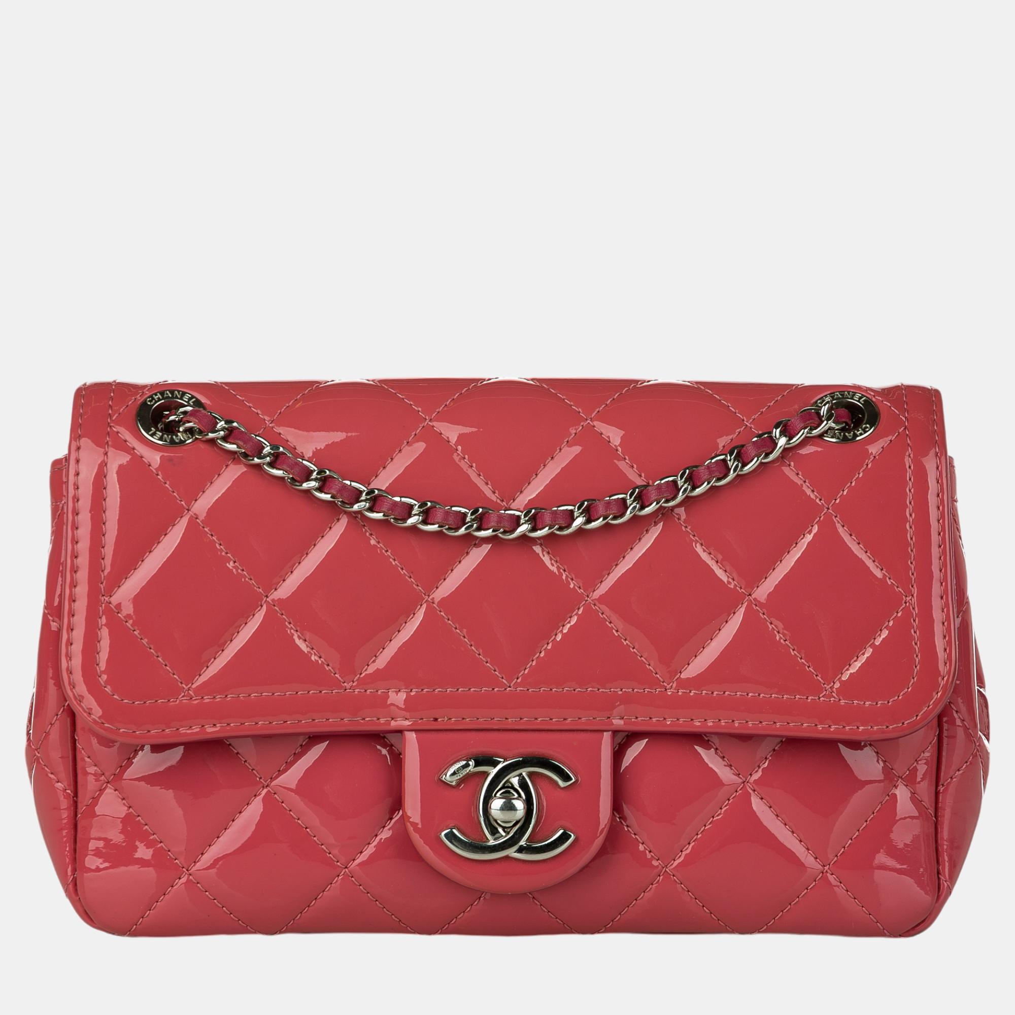 

Chanel Red Small Patent Coco Shine Flap