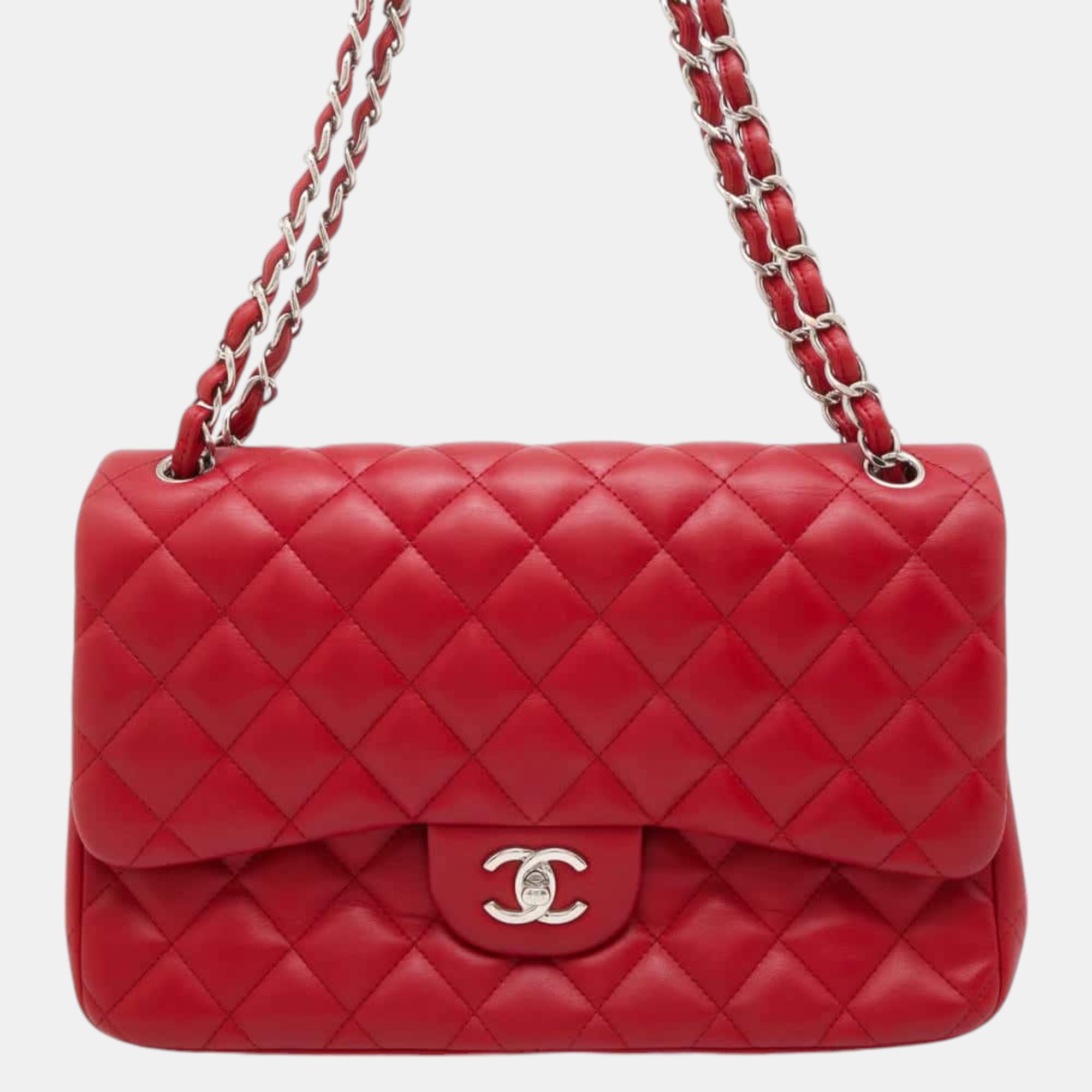 

Chanel Matelasse W Flap Chain Shoulder Bag Red Lambskin Size