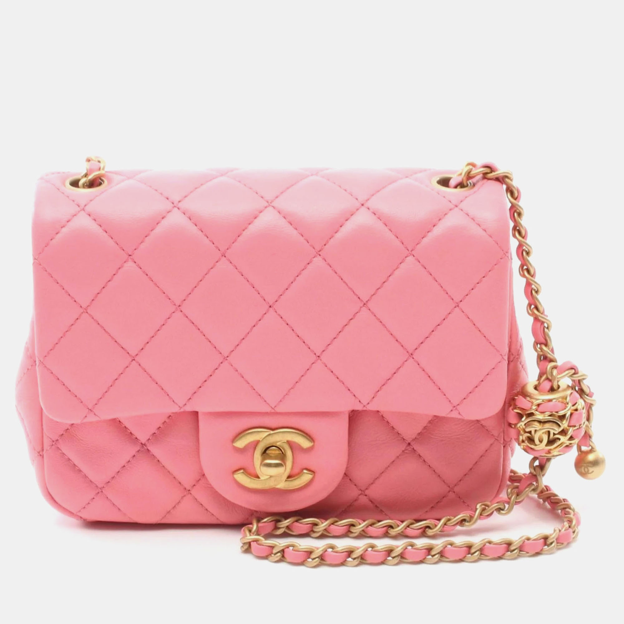 

Chanel Pink Lambskin Matelasse Chain Shoulder Bag