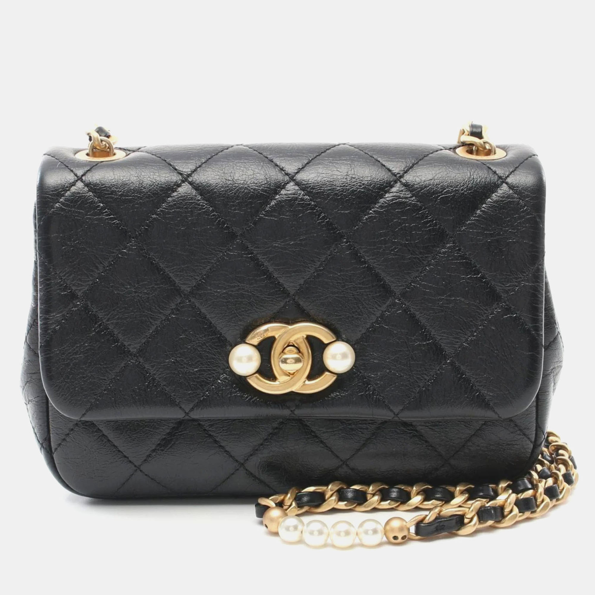 

Chanel Black Lambskin Matelasse Shoulder Bag