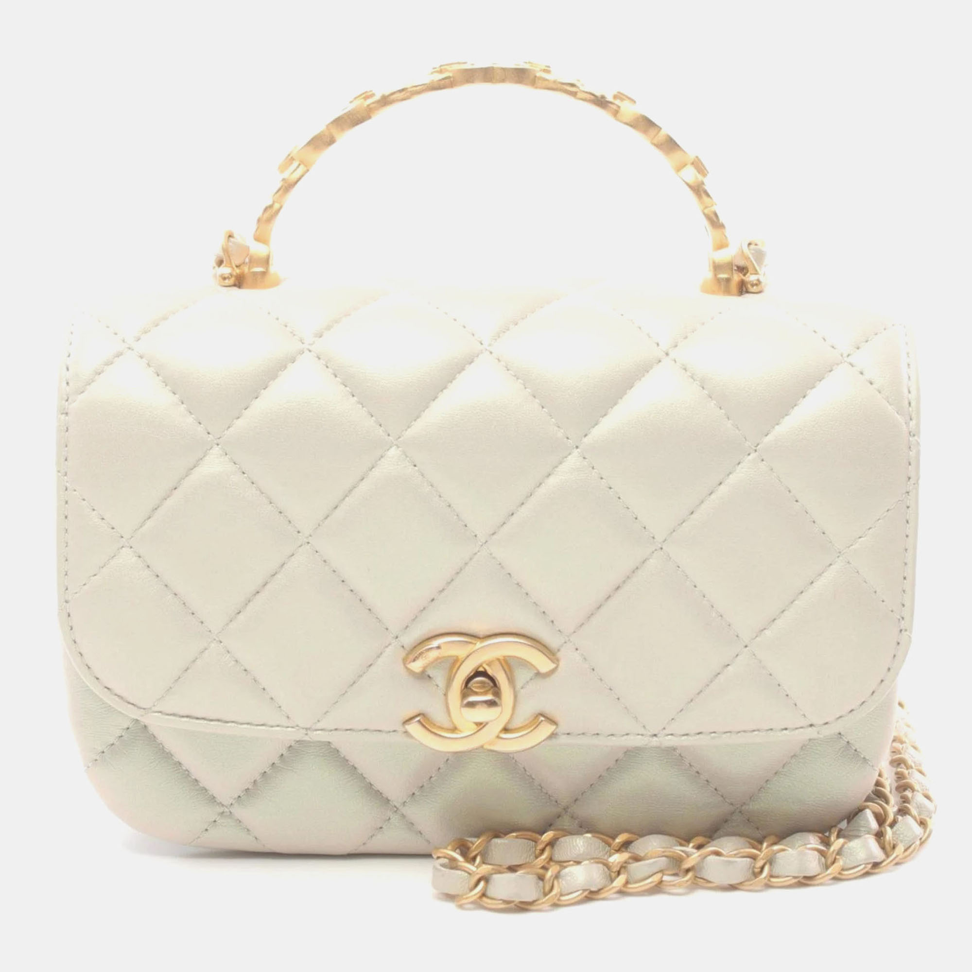 

Chanel Grey Leather Matelasse Shoulder Bag