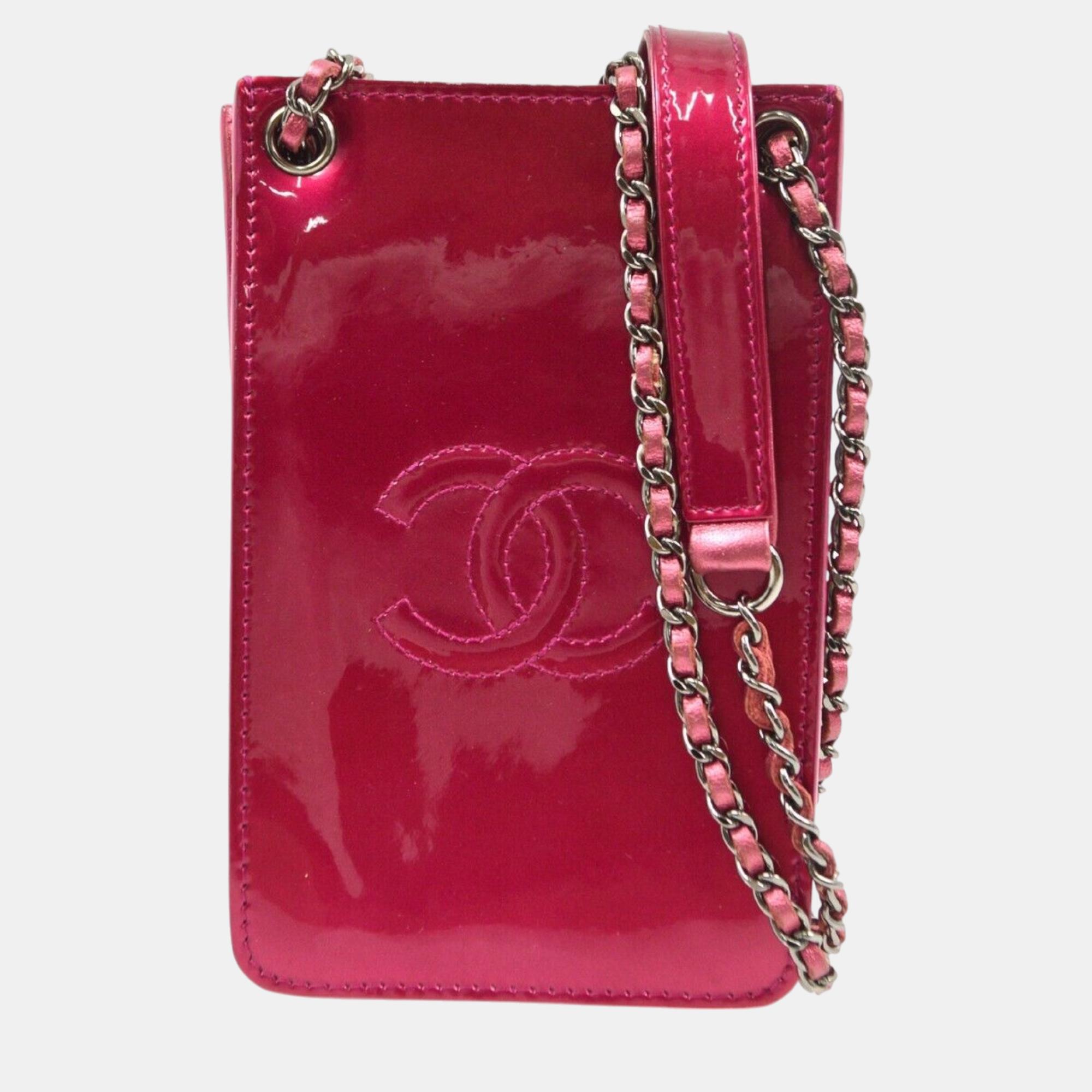 

Chanel Pink Patent Leather Chain Pochette Shoulder Bag